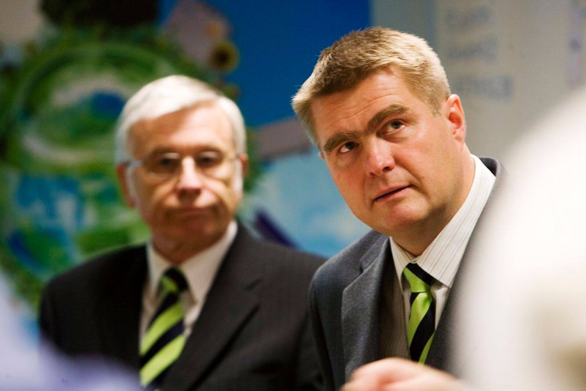 Ensto Enseki juht Peeter Mõrd (paremal) loodab, et alanud aastal suudab firma tootlikkust kiiremini suurendada.