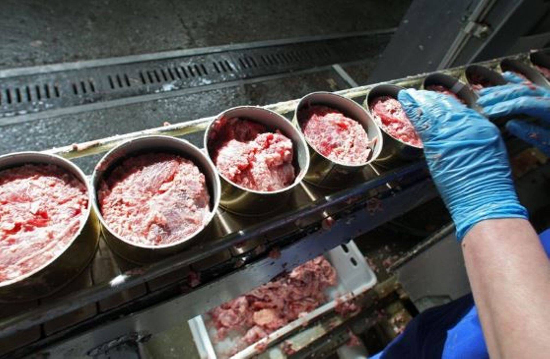 Riik annab tegevusvaruks soetatud sealihakonservid kohalikele omavalitsustele