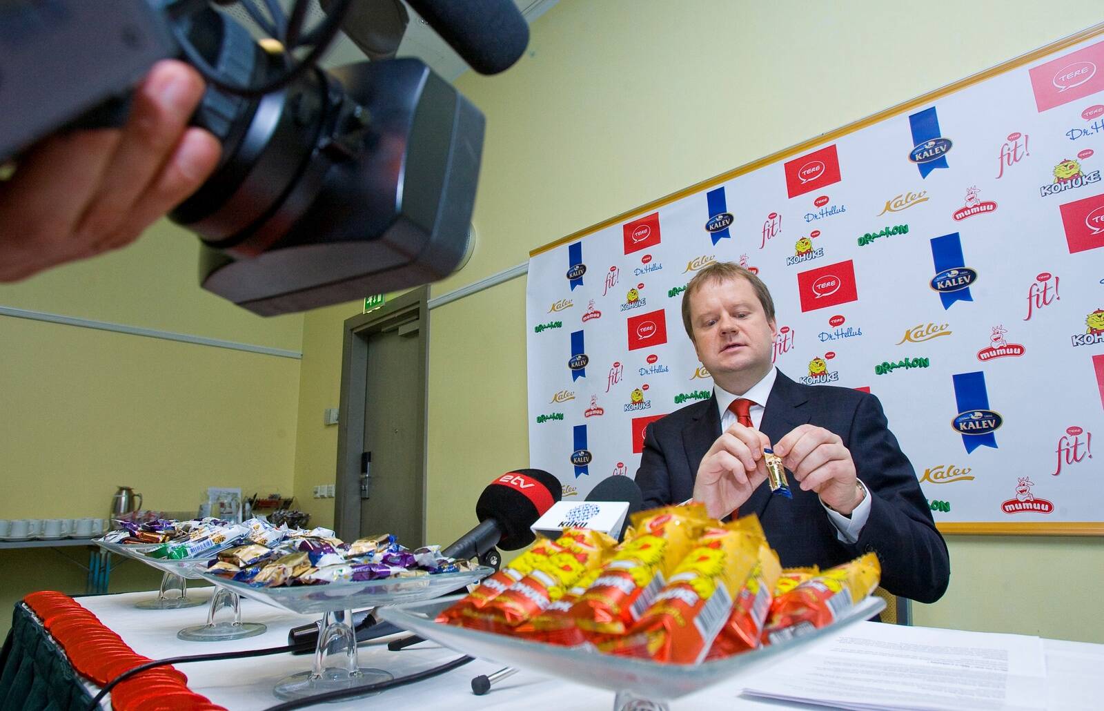 Aastaid tagasi kuulus Oliver Kruudale nii piimatootja Tere kui ka kommivabrik Kalev. Sel ajal oli ärimees Keskerakonna ja Rahvaliidu suurannetaja.