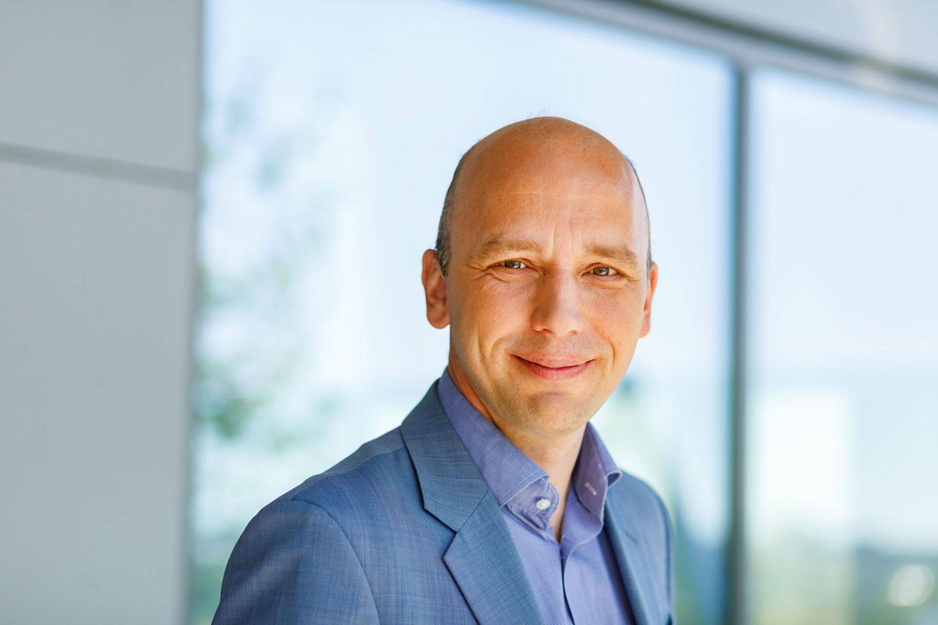 Tervishoiukontserni Confido Healthcare Group juhatuse esimehena alustas varem Telia Eesti tippjuhina töötanud Tarmo Kärsna.