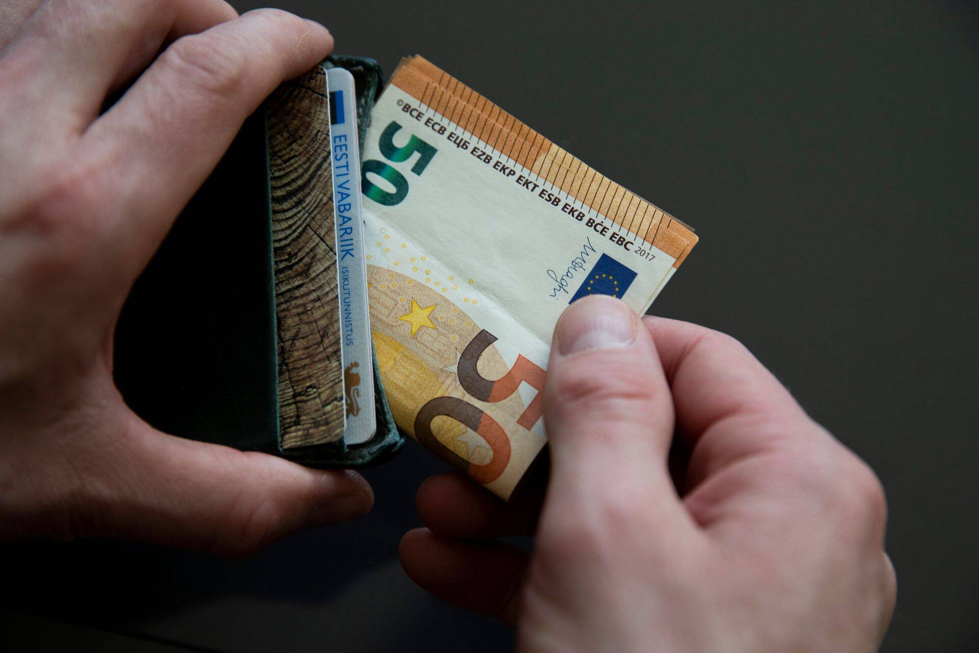 Töövõtjad on valmis suurema palga otsingul töökohta vahetama.