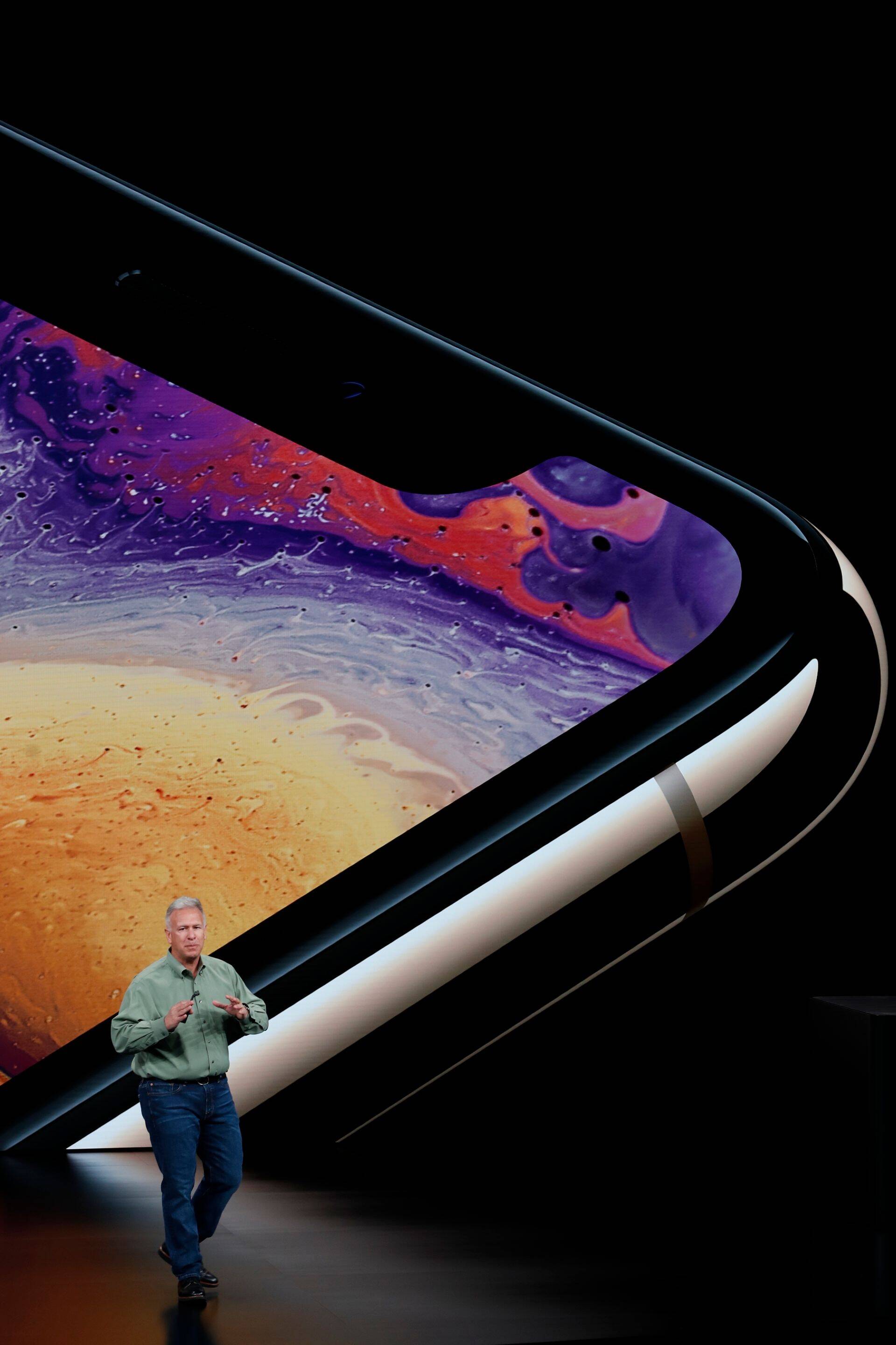 Apple'i asepresident Philip W. Schiller tuvustamas iPhone Xsi 12. septembril ettevõtte peakorteris Californias.