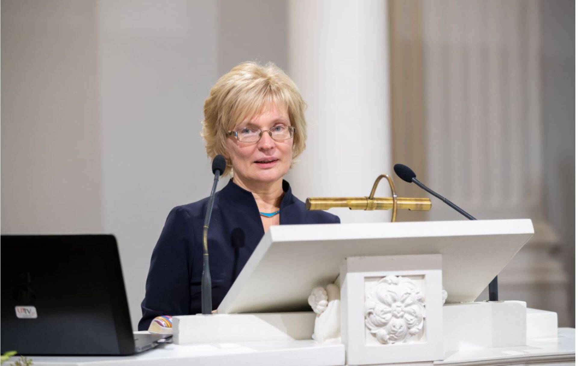 Professor Pille Taba.