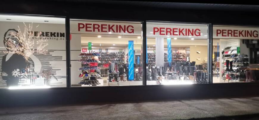 Nõmmel aadressil Raudtee 52 on kingi müüdud juba üle kuue aastakümne. Aastal 1961 alustas samas hoones tegevust Kommunaari jalatsivabrik. 1991. aastal avas uksed aga kauplus Pereking.