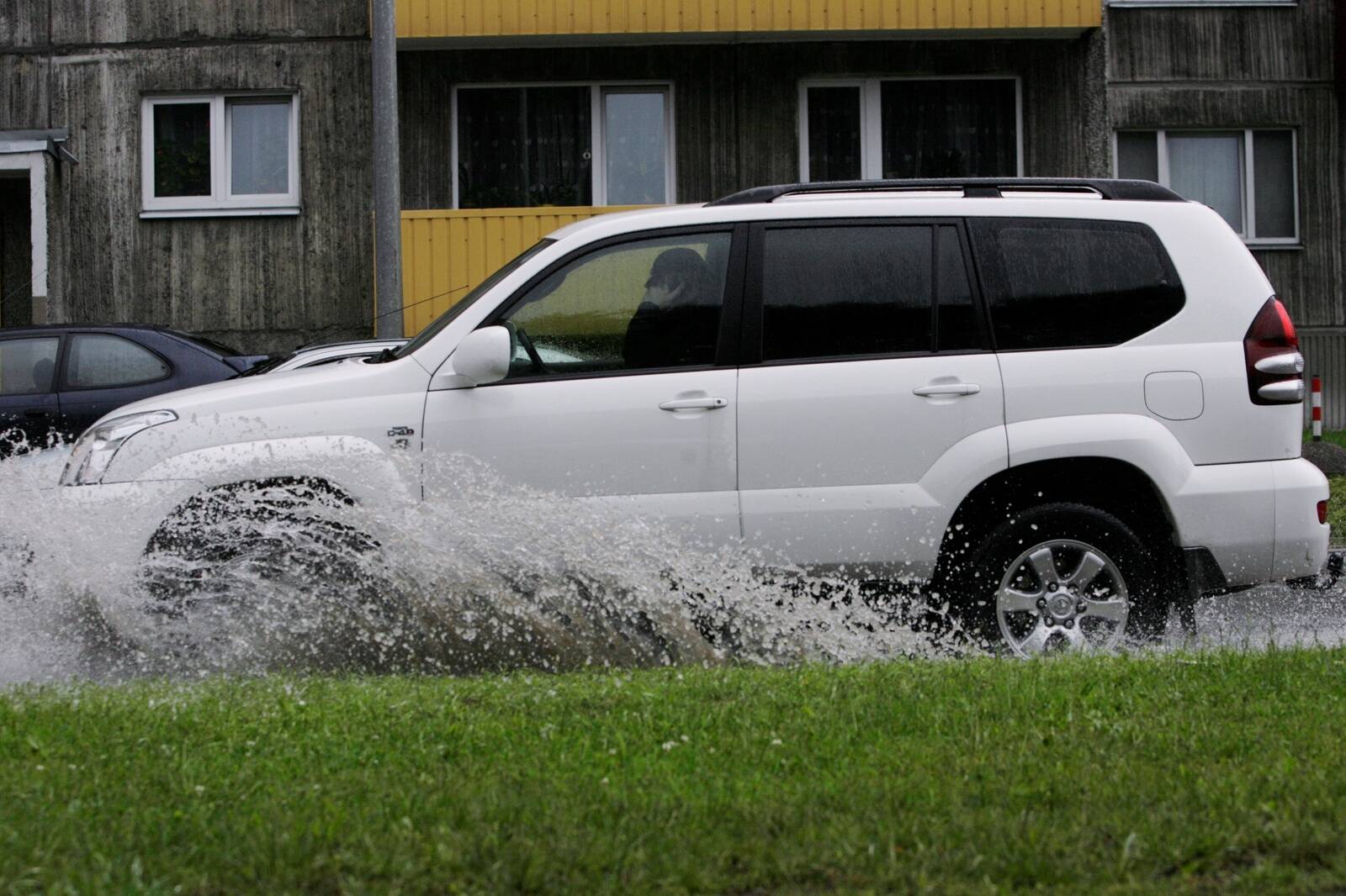 Lõuna-Eestit tabas viimasel ööpäeval tugev vihmasadu.
