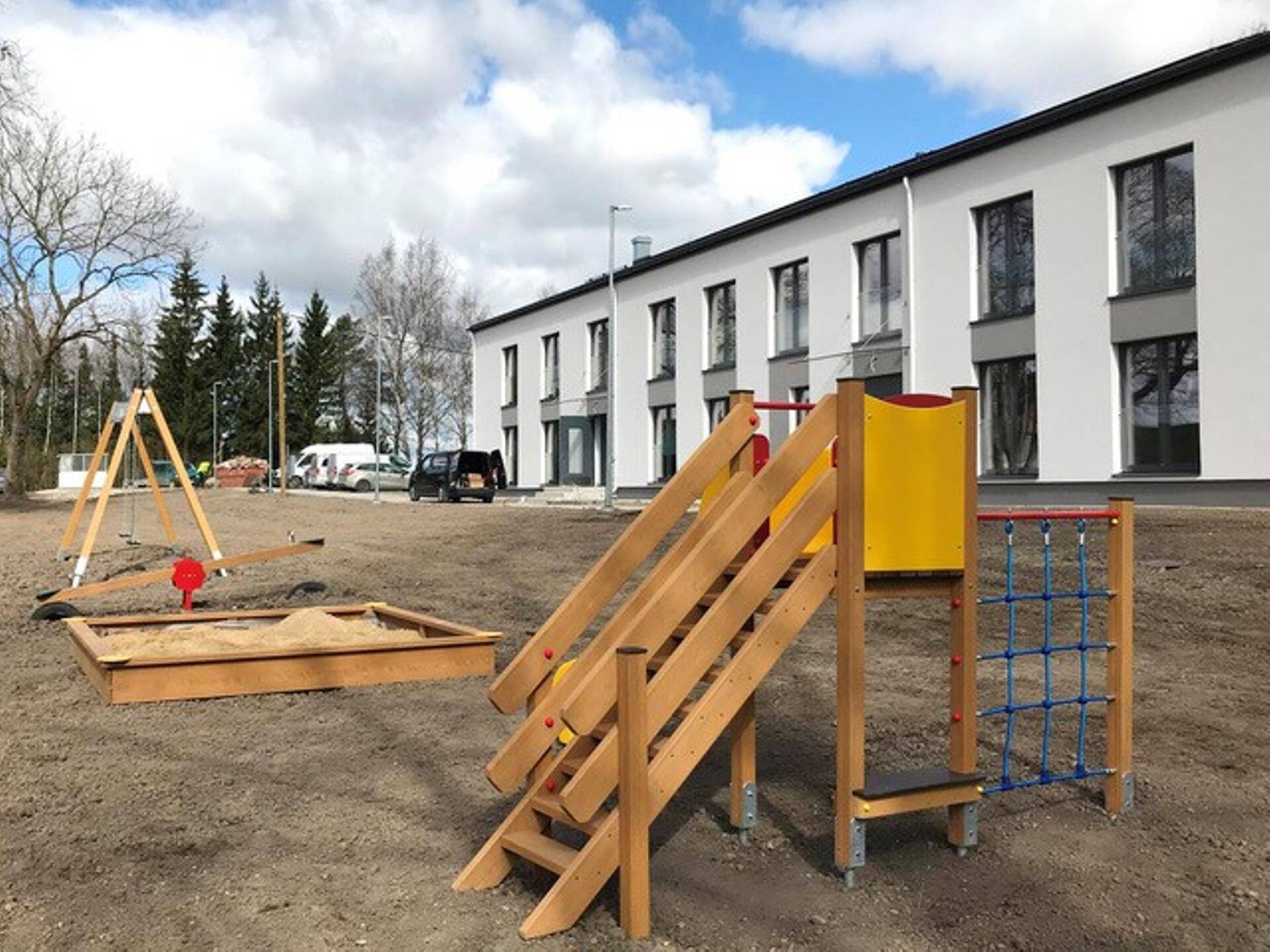 Üürimajja on oodatud elama ka lastega pered, kes soovivad maal tööd teha.