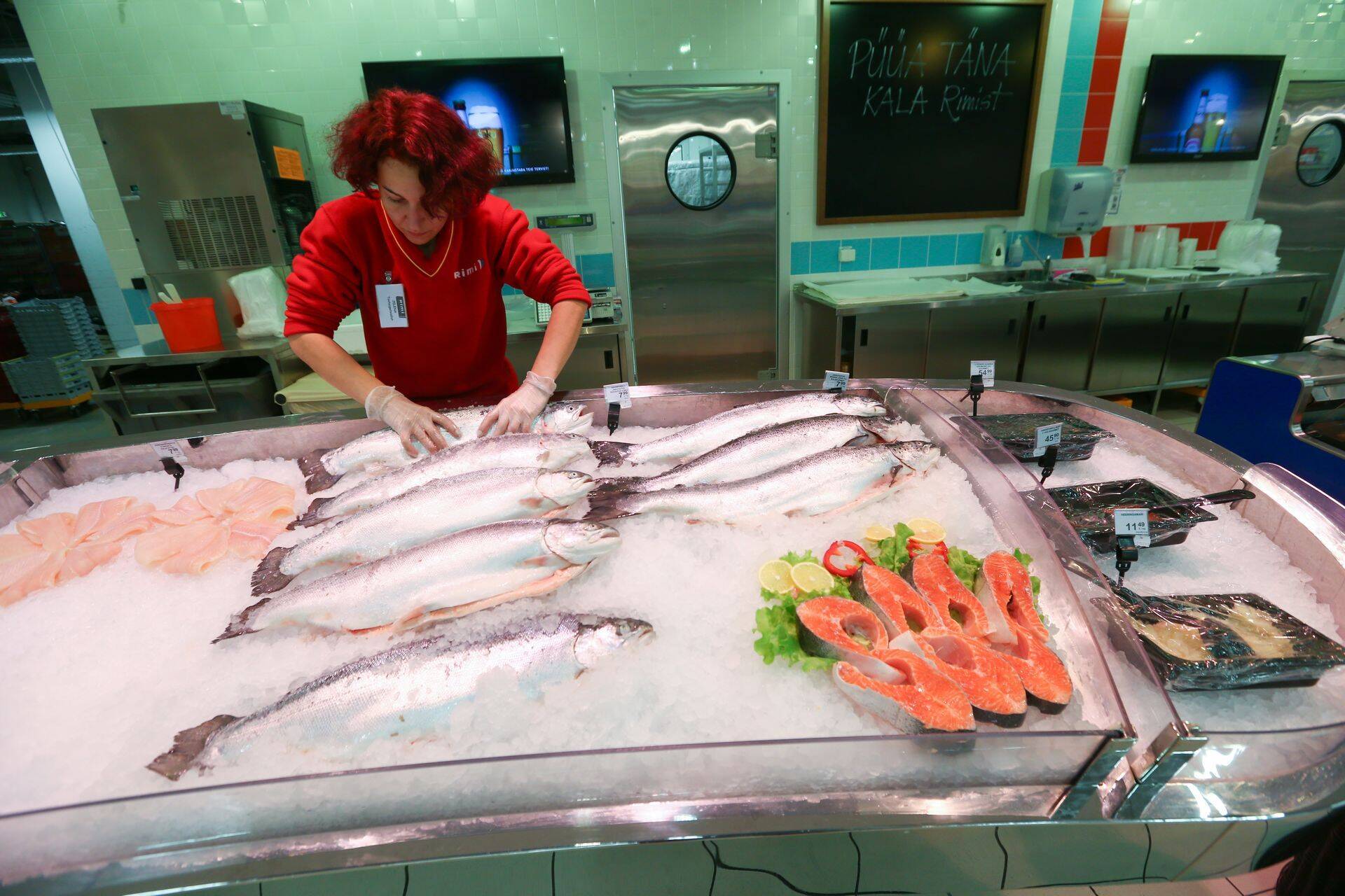 Vaatamata tootmisvõimsuste kasvule ei jõua omamaine kalatoodang tarbijani.