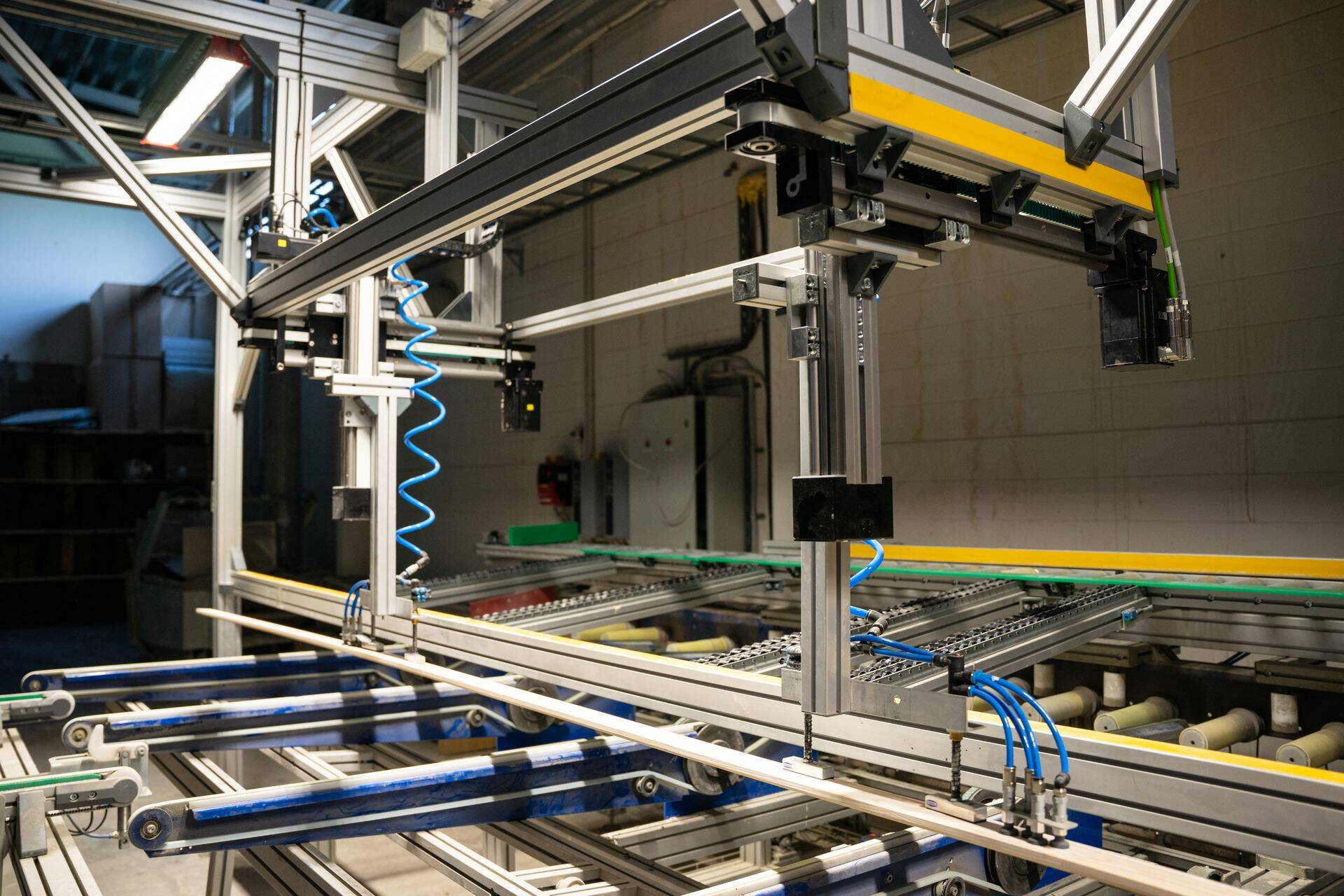 “Meie komponentide põhiline erinevus võrreldes analoogsete robotitega on see, et lineaarsüsteemi komponendid on hooldusvabad, mustusekindlad ja määrdevabad," märgib igus Eesti esindaja Andrei Visnevski.