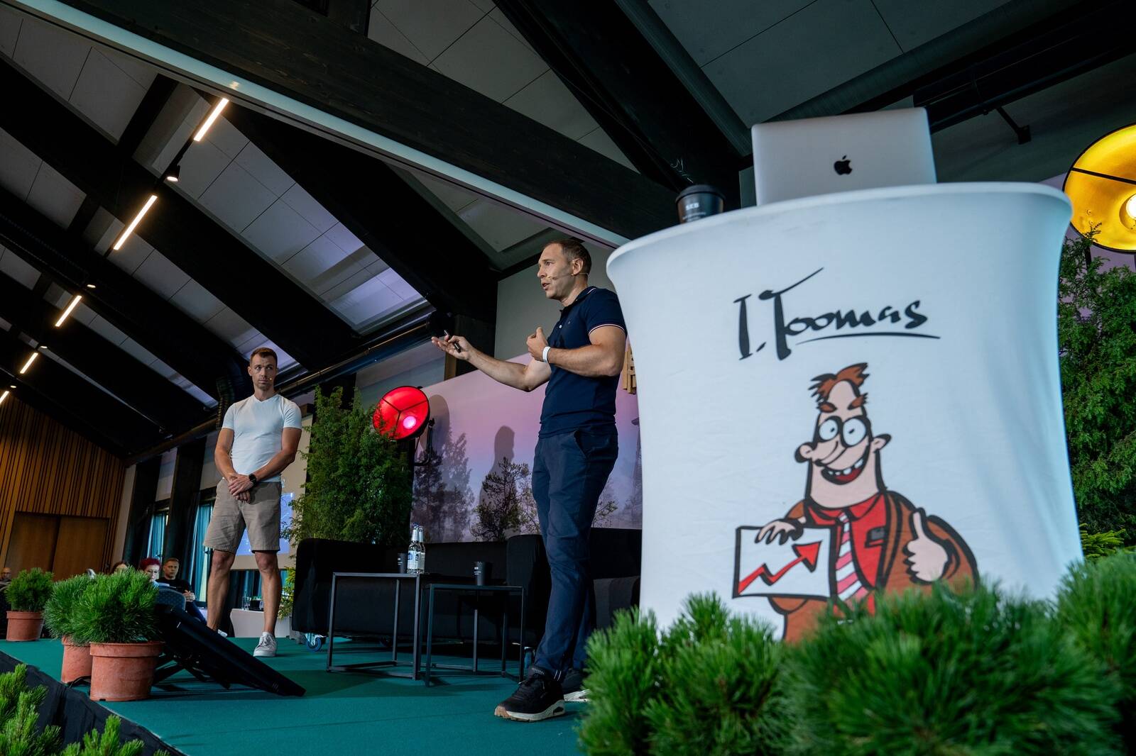 Igapäevaelus head sõbrad Märten Kress ja Markus Tamm esindasid Investeerimisfestivali laval kahte eriilmelist vaadet.