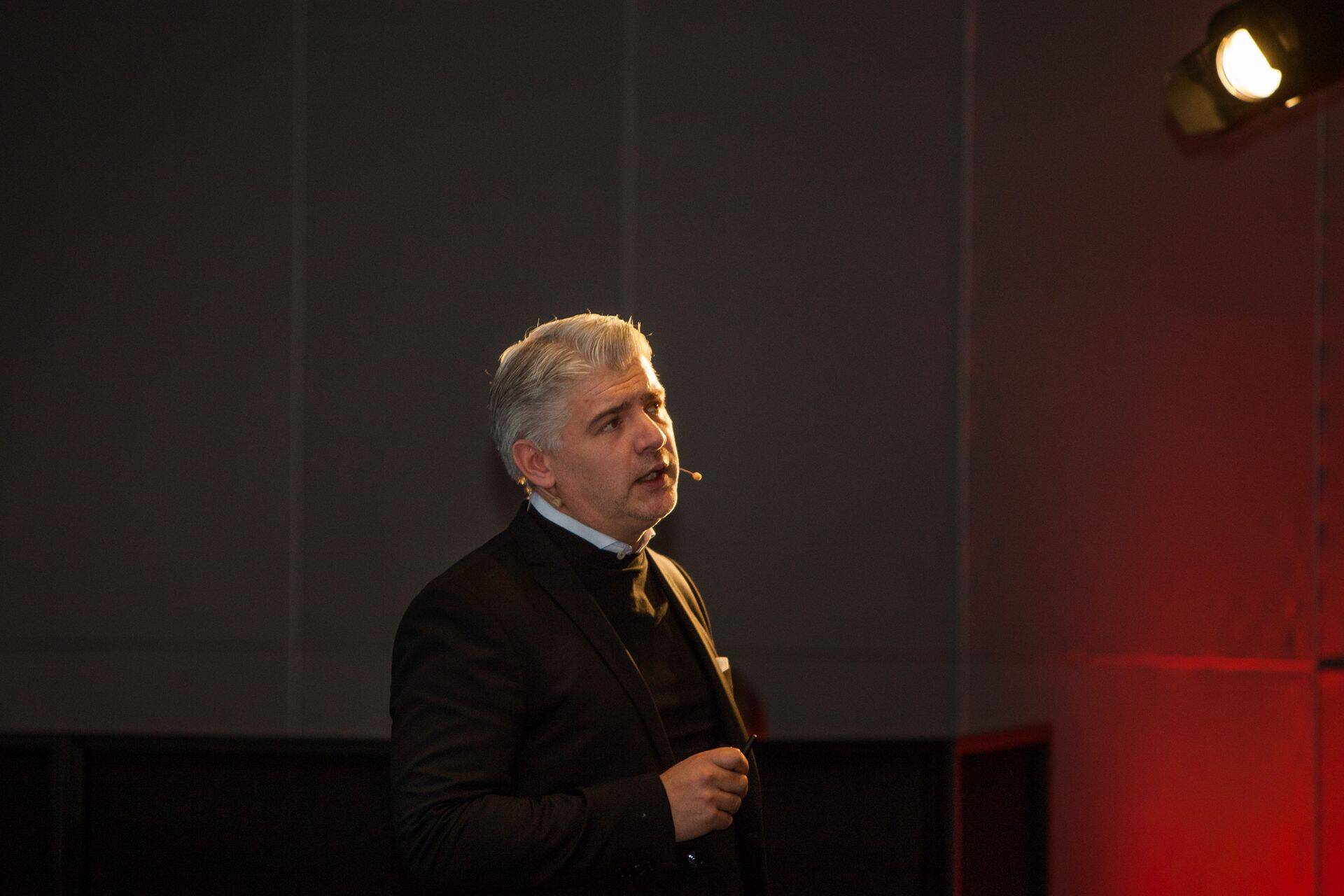 руководитель отдела цифровых решений ICA Петер Мулд