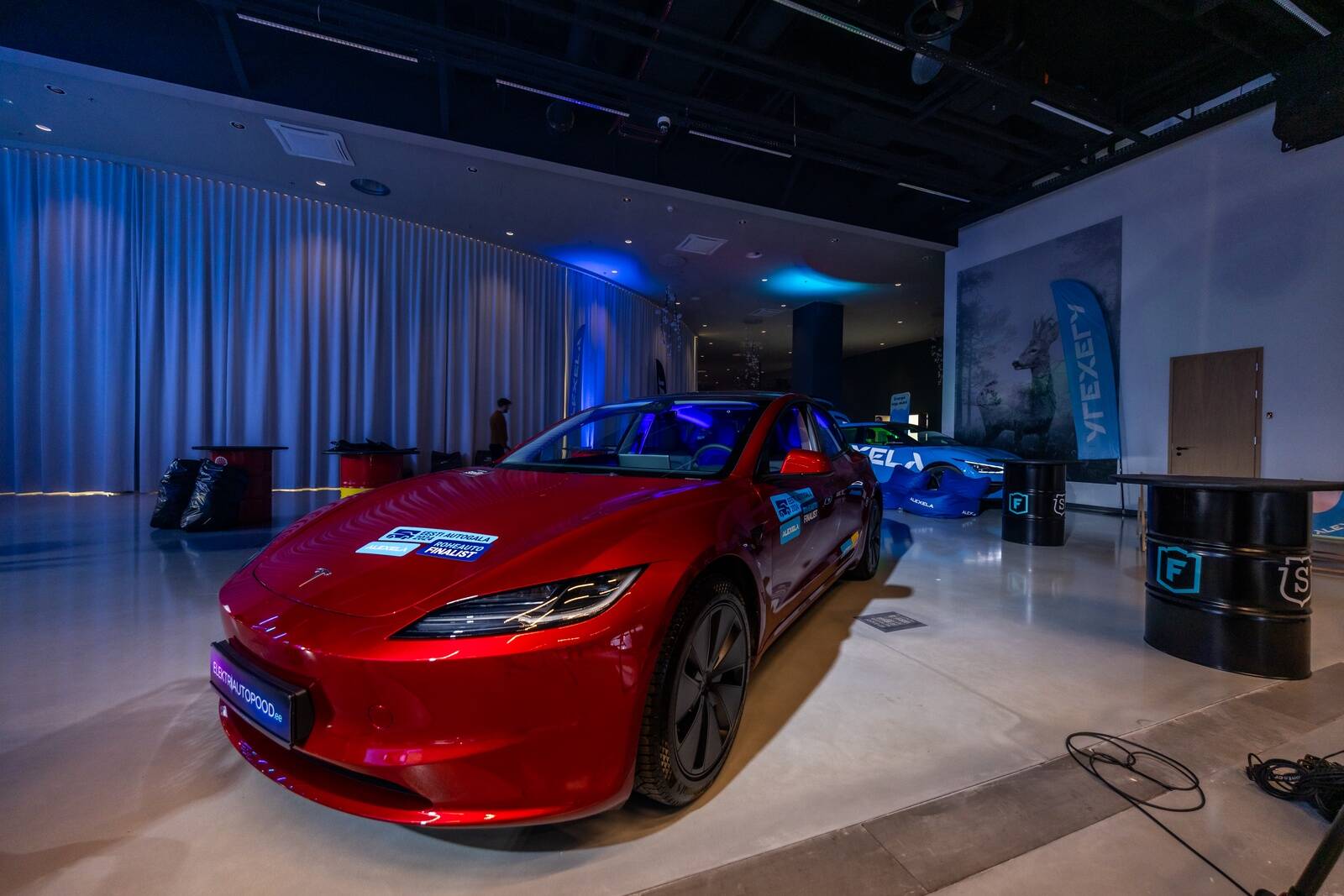Eesti AutoGala 2024 valimisel olid T1 Venues platsis säravad kaunid sõidukid.