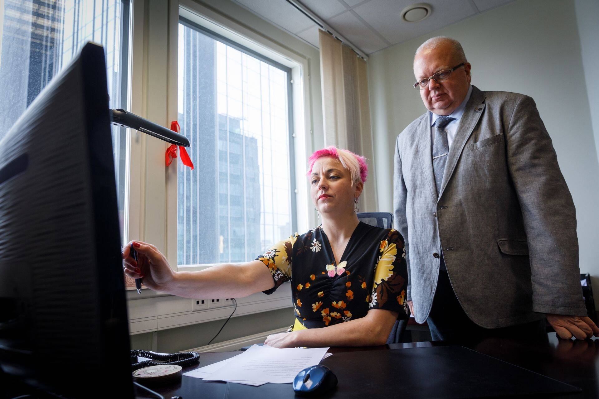 Kohtutäiturite koja esindajad Kristi Hunt ja Mati Kadak leiavad, et vigase tööplatvormiga pole midagi peale hakata.