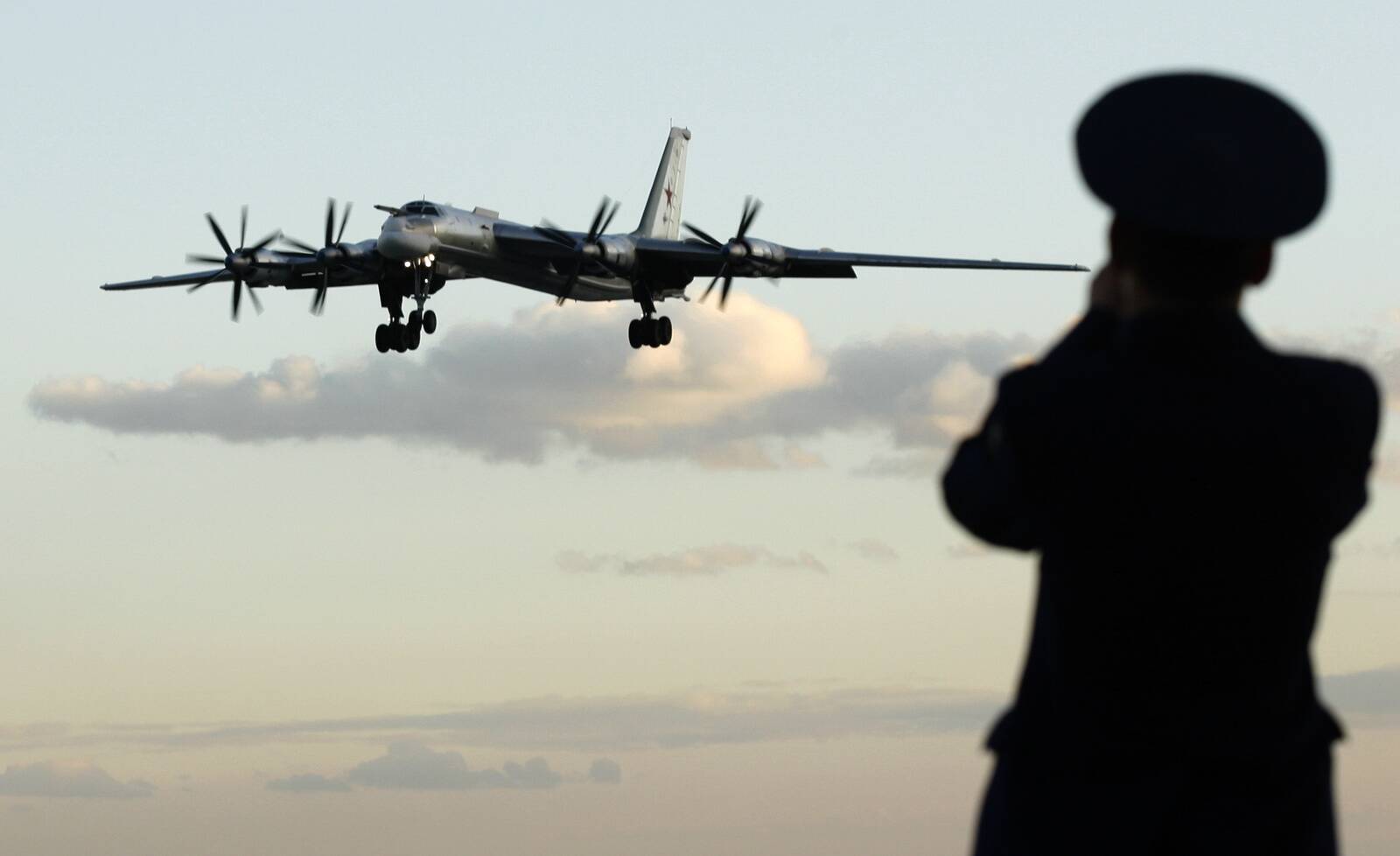 Strateegiline pommitaja Tu-95 on venelaste eelistatuim vahend Ukraina tiibrakettidega ründamiseks.