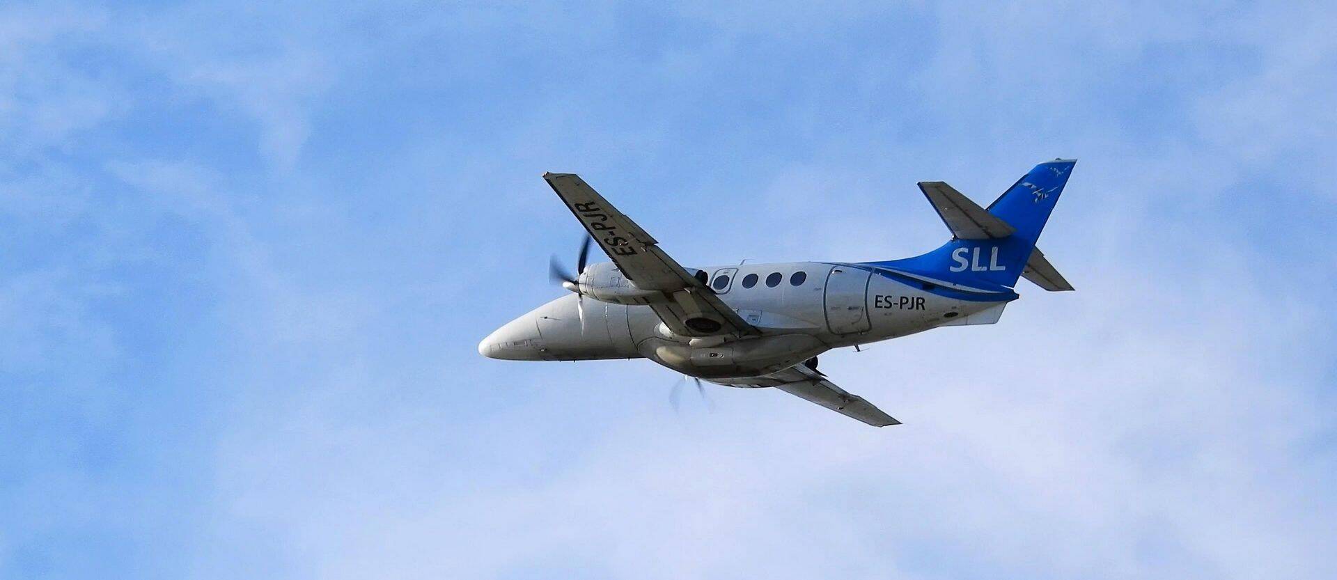 Saartelennuliinide lennuk