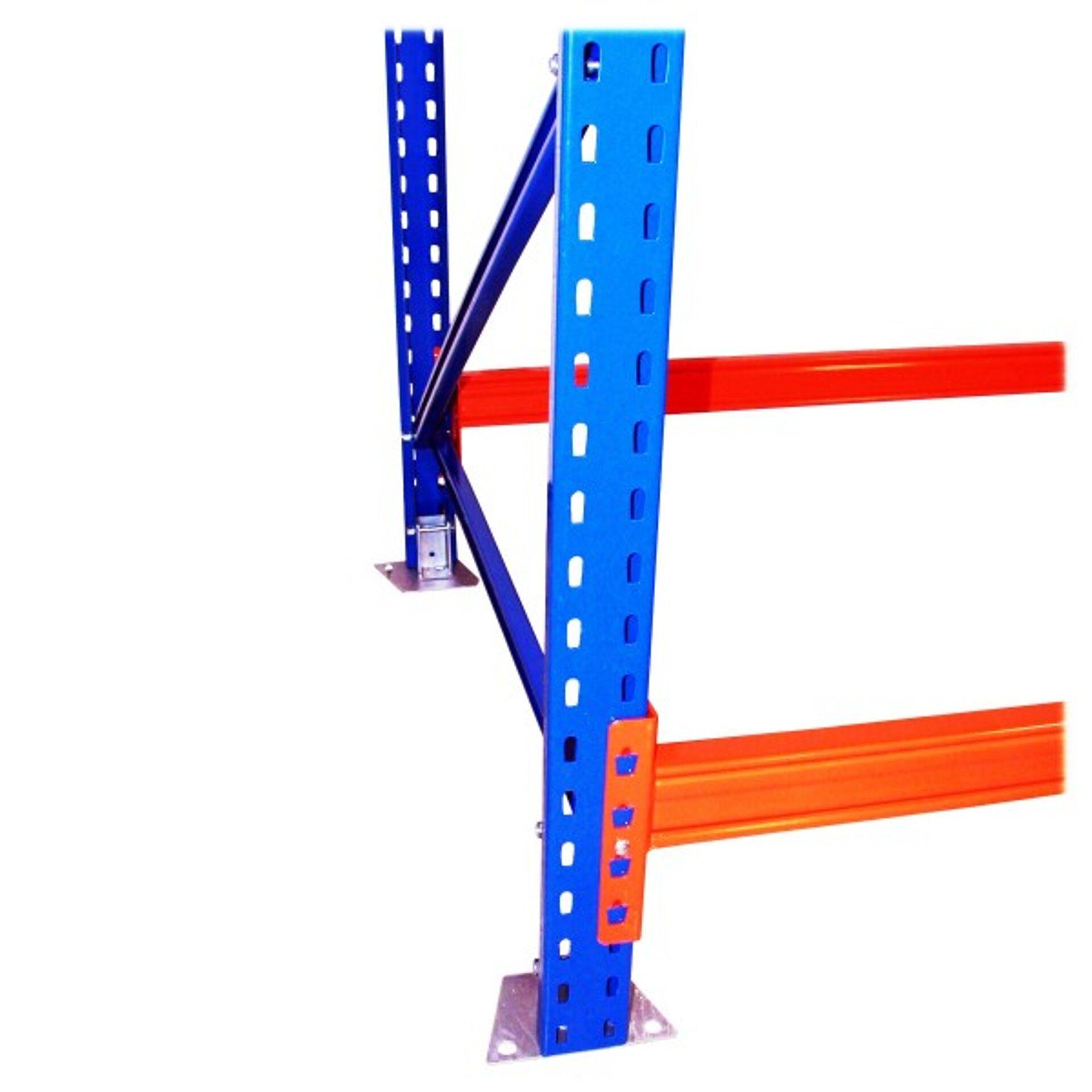 Otsapostide paigaldamisel on oluline, et need oleks kinnitatud korralikult mõlema poldiga.