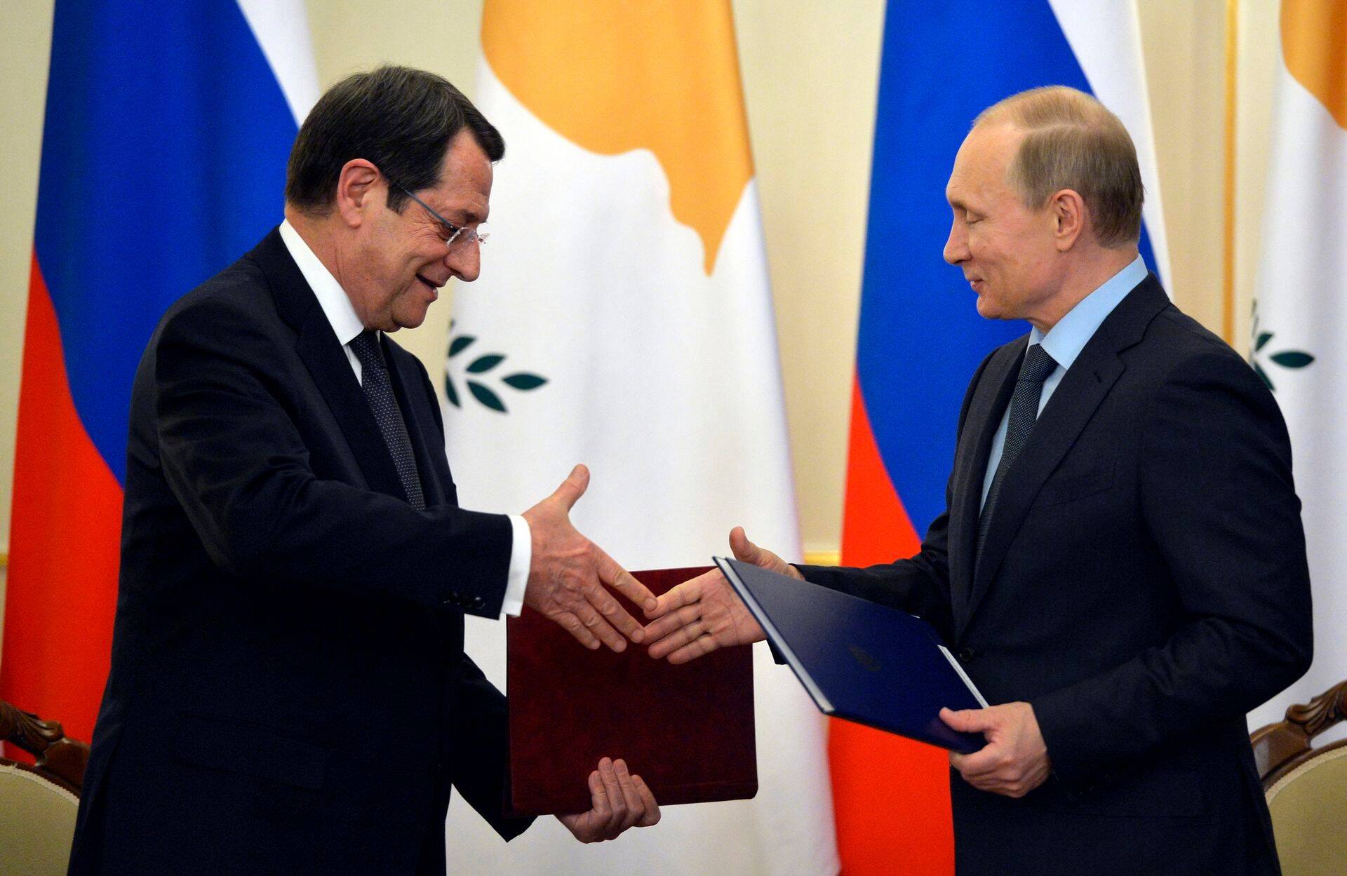 Küprose president ja Venemaa president lõid käed