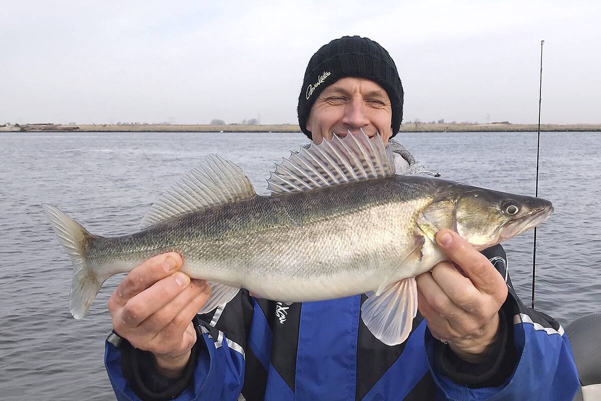 Vertikaaljigiga kohapüügi aluseks on paat, hea kajalood ja vöörimootor