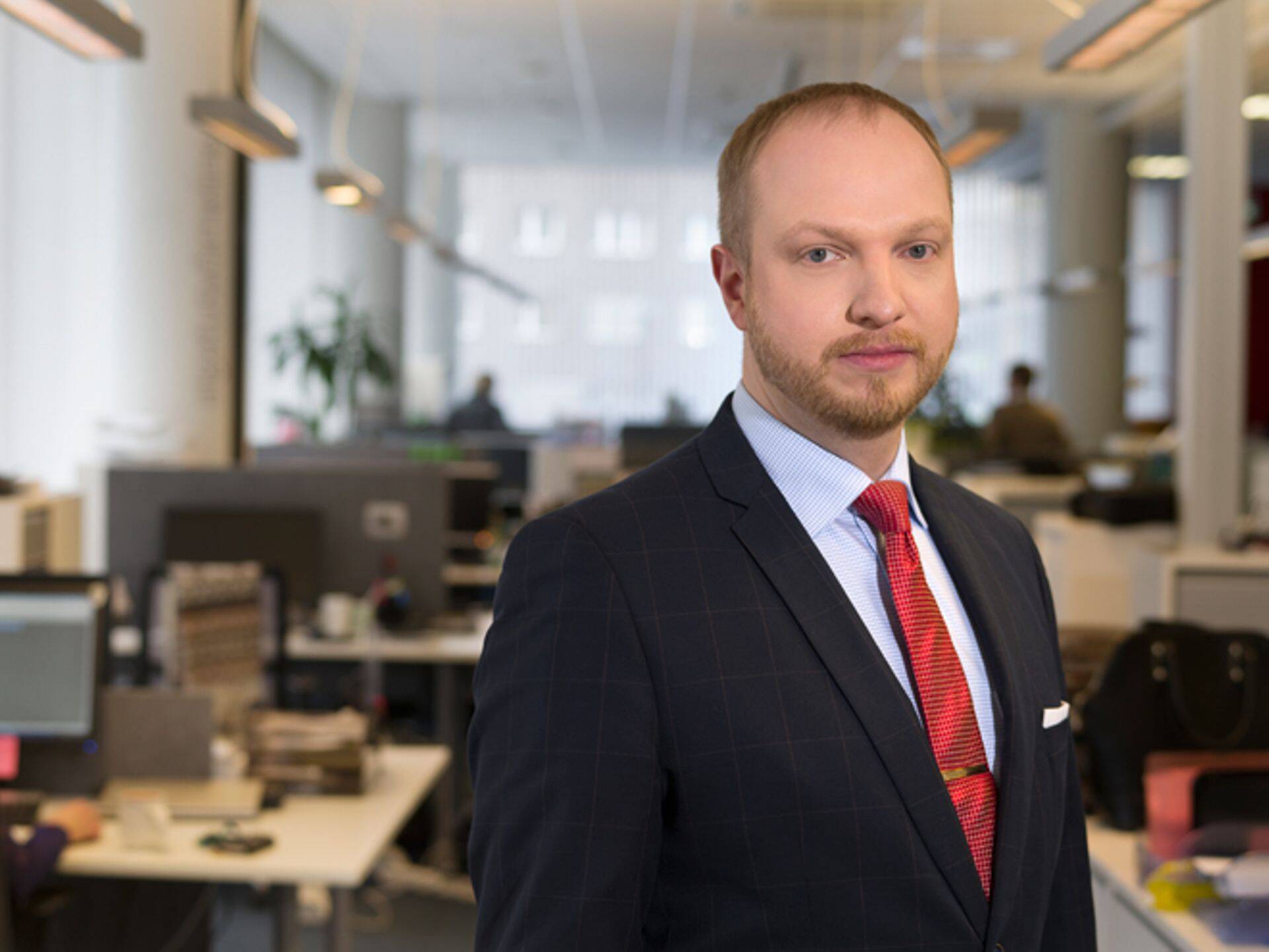 Priit Roosimägi, DNB vanemanalüütik