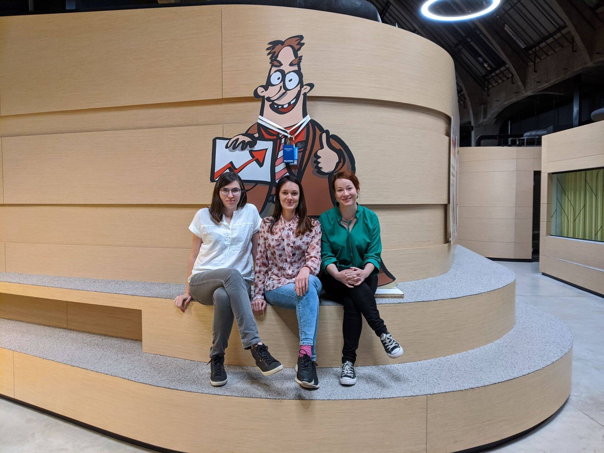 Väikeinvestorid (vasakult) Mari Muldmaa, Kristiina Lepik ja Terje Matsalu rääkisid Äripäeva raadios, kuidas nad investeerimispisikusse nakatusid. Foto: Äripäev