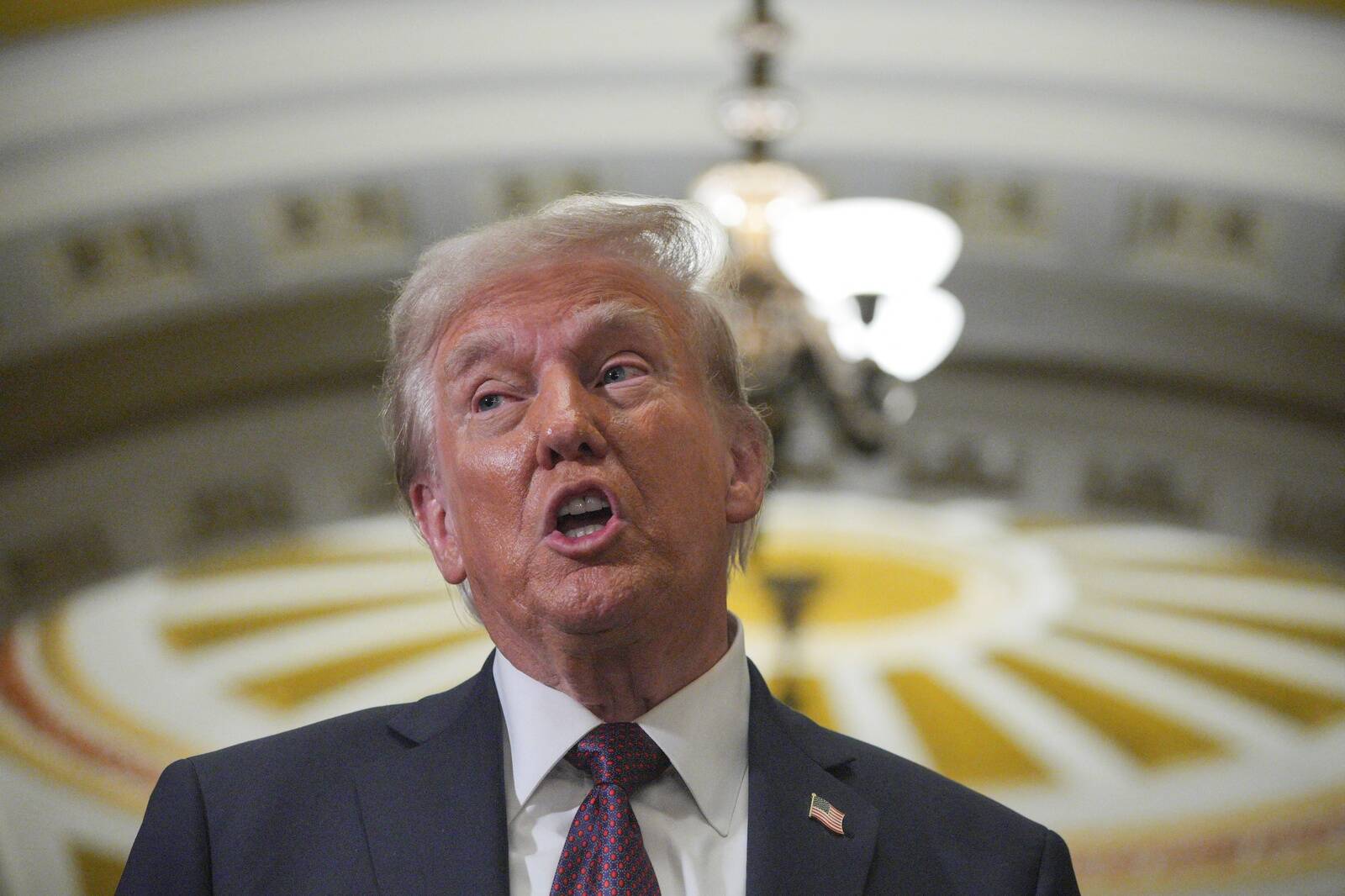 Donald Trump pole veel ametissegi asunud, aga ähvardab juba iga päev liitlasi
