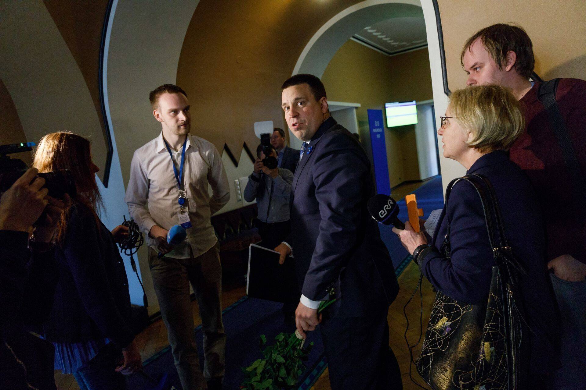 Юри Ратас побывал за границей 11 раз.