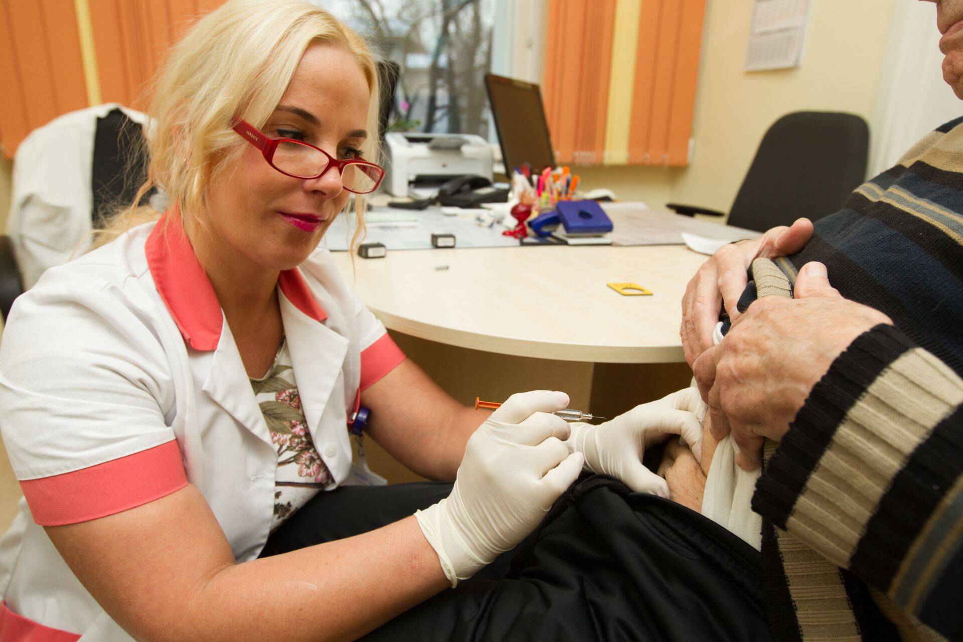 Tromboosikabinett on tromboosihaigele oluline koht, kust kiiresti nõu ja abi saada. Pildil ITK tromboosikabineti õde Aire Põder.