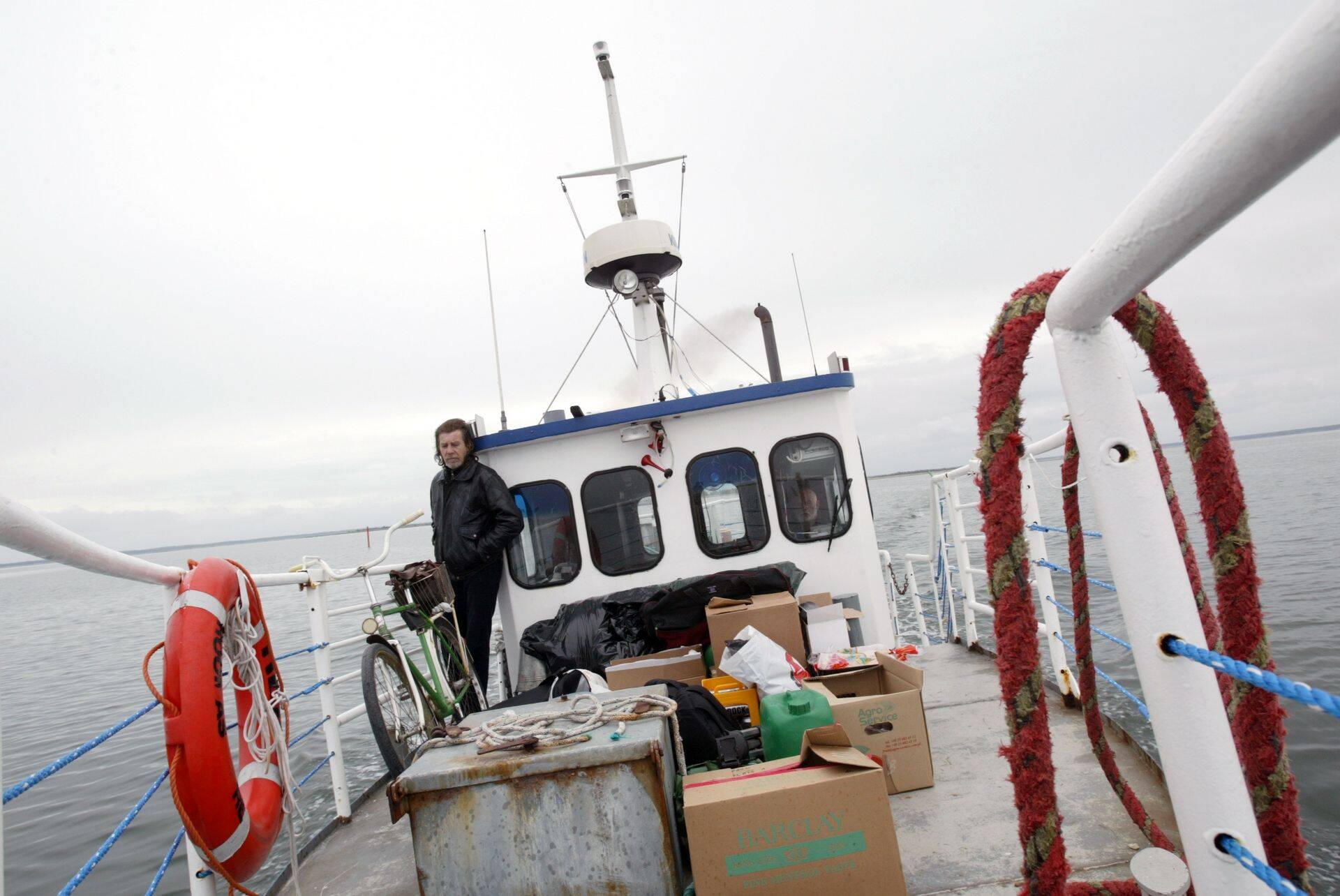 Abrukale sõitev laev.