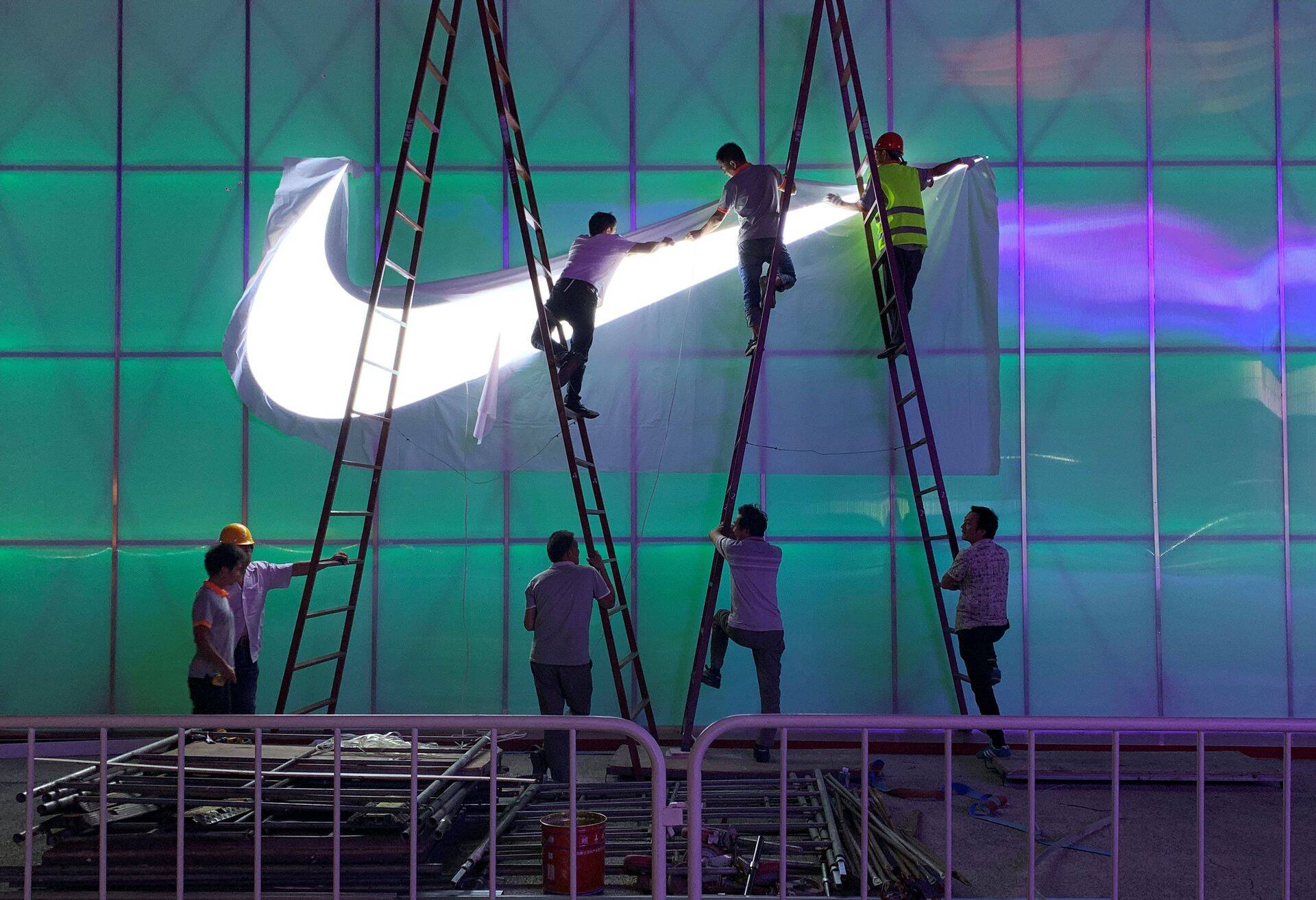 Nike aktsia on üks, mis saab analüütikutelt uueks aastaks ostusoovituse.