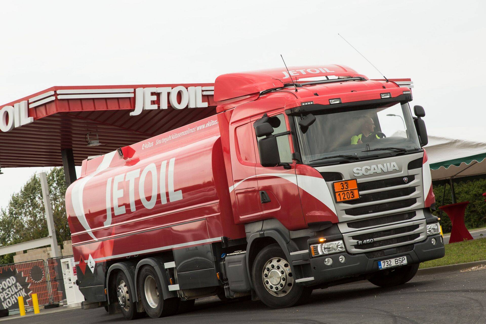 Jetoili kütuseveok.