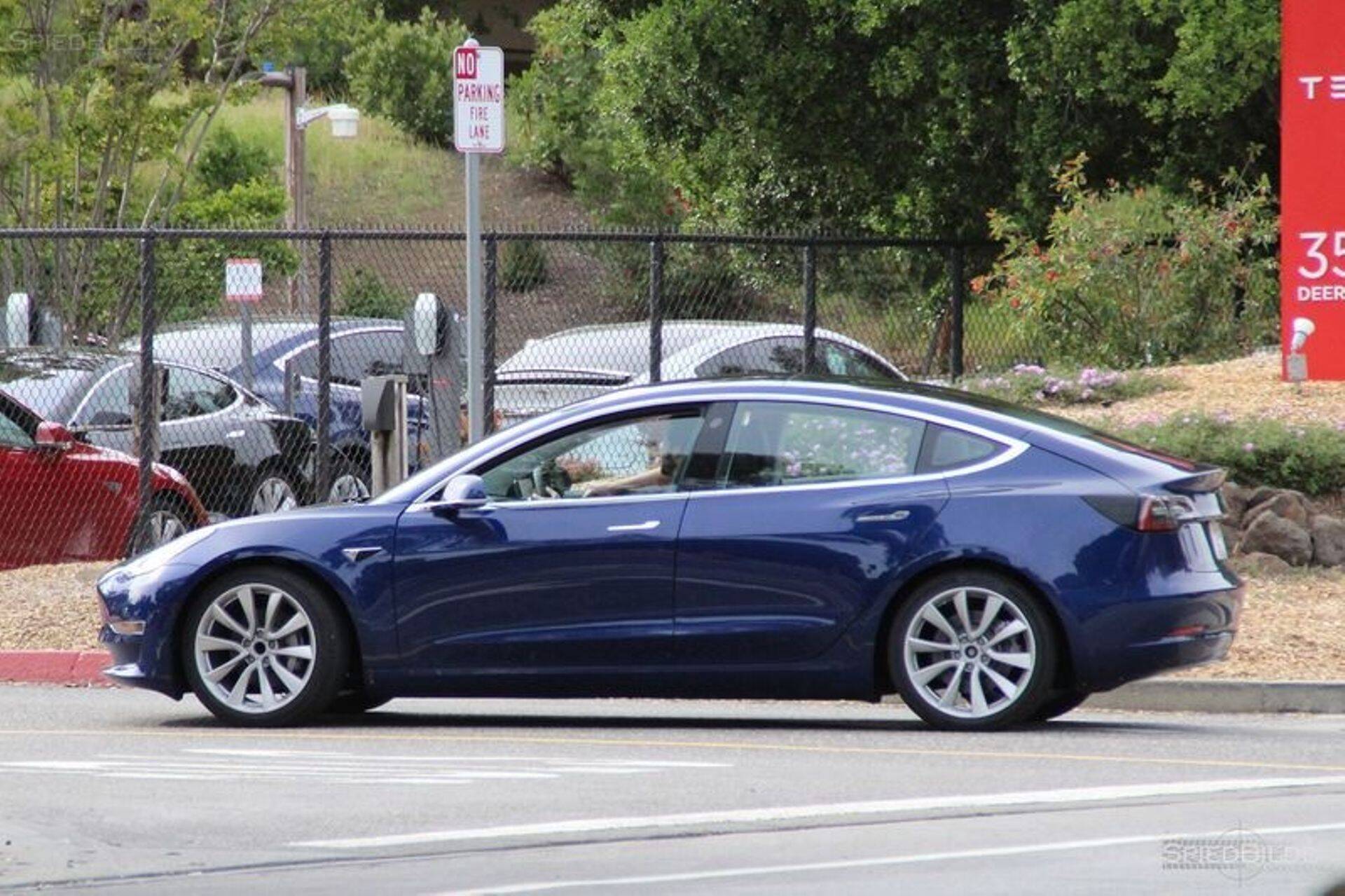 Tesla Model 3 prototüüp.