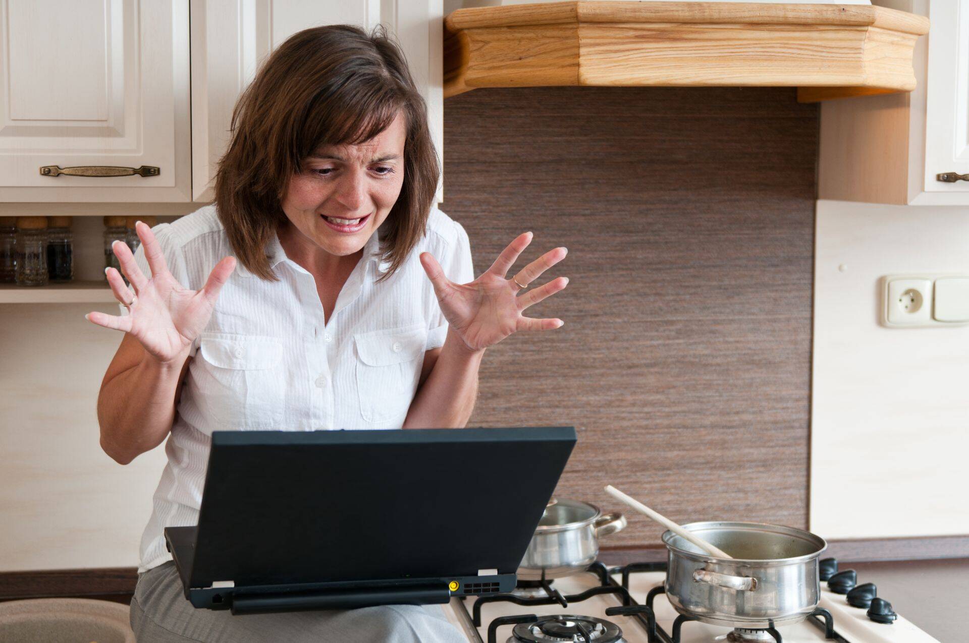 Bussy woman - work at home