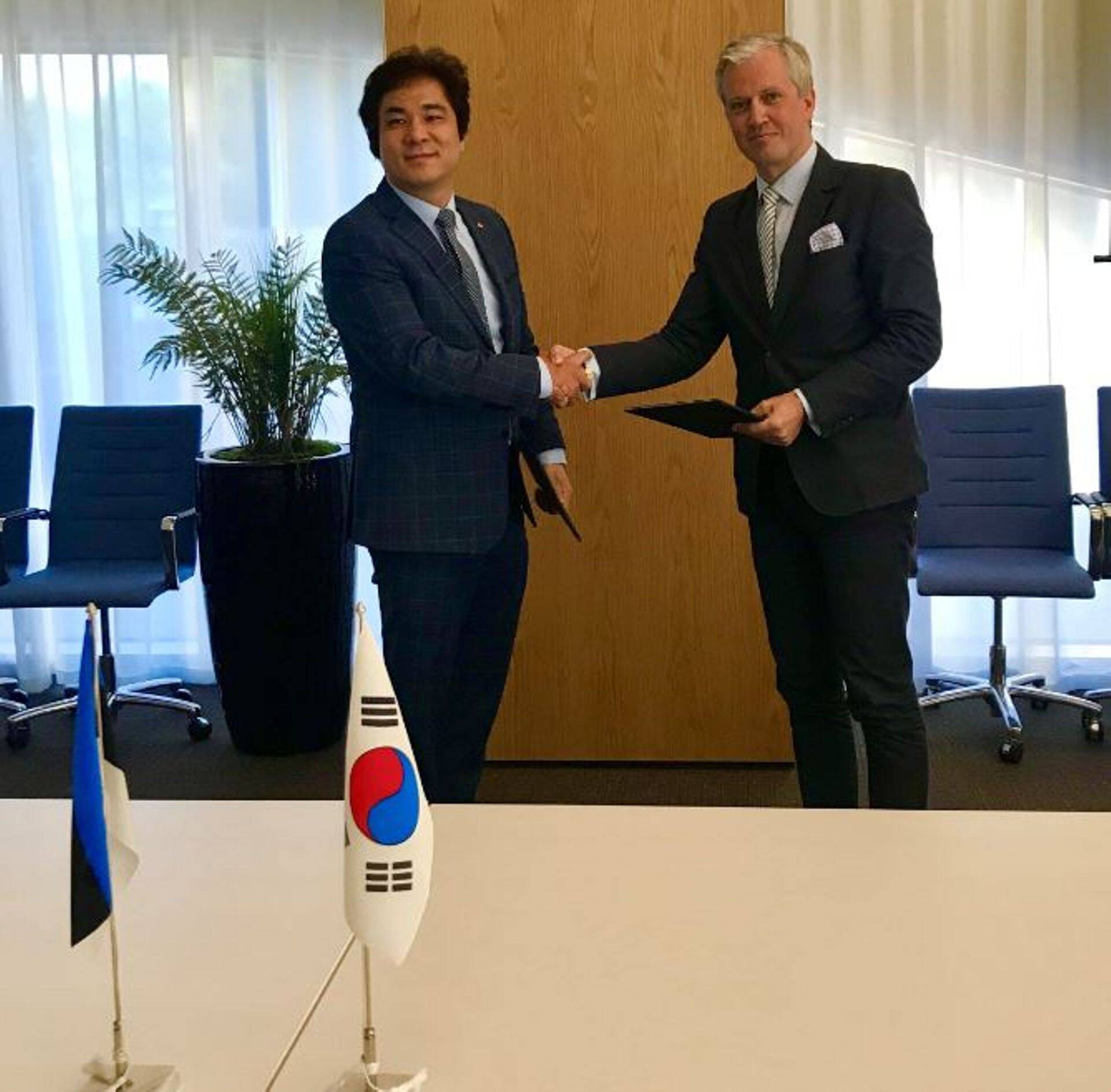 Eesti ja Lõuna-Korea kohtumine MKMis.