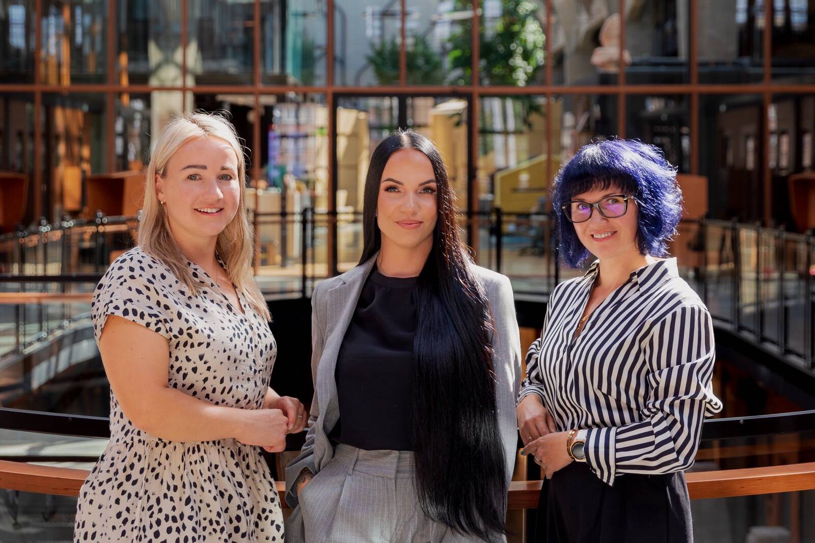Anette Ustal, Helen Klettenberg ja Alice Reisel.