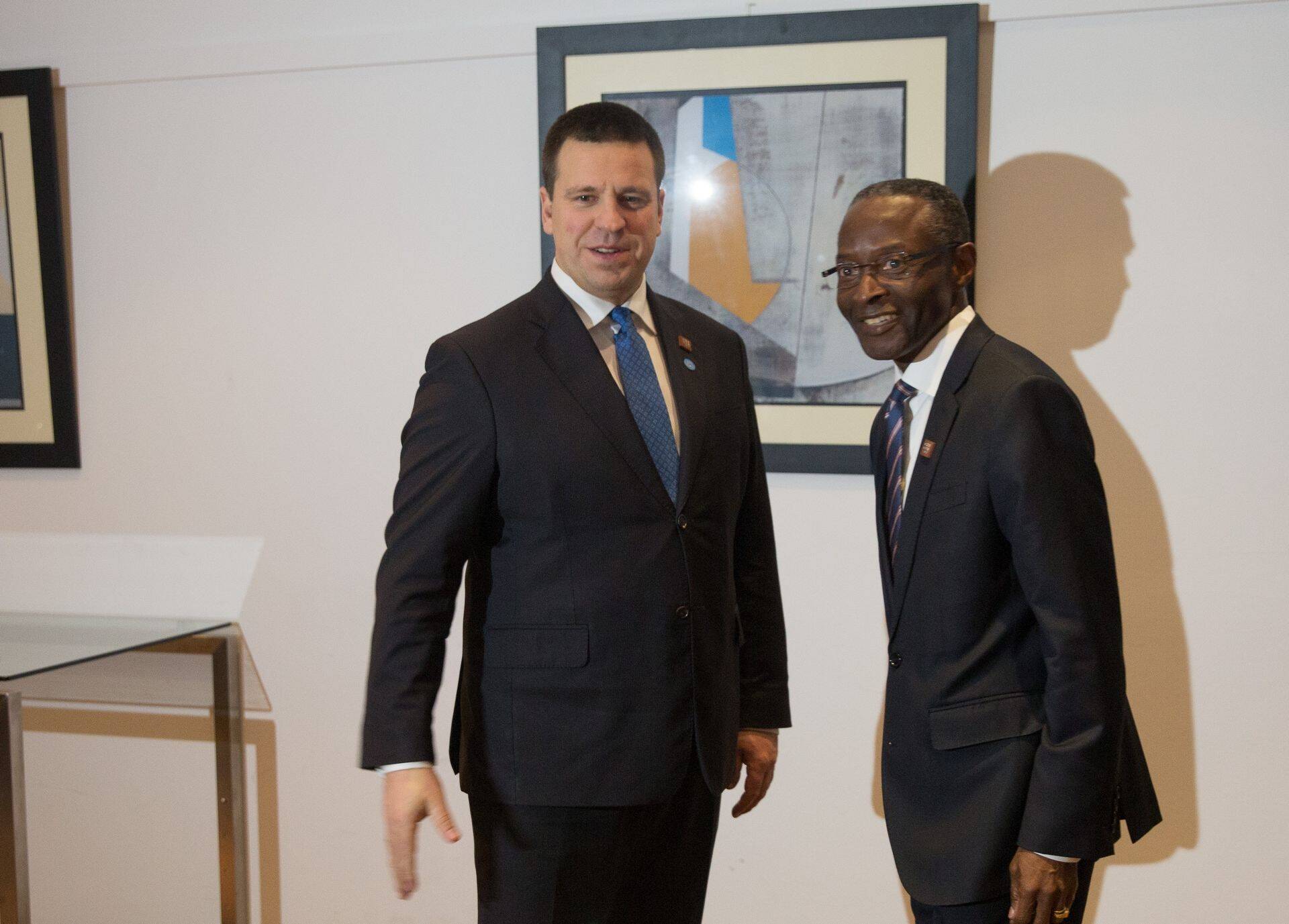 Peaminister Jüri Ratas kohtus Viini foorumil ka Angola asepresidendi Bornito de Sousa Baltazar Diogoga.