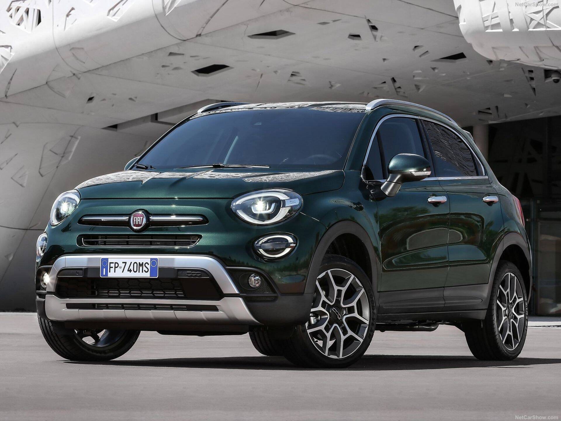 Peamine müügiartikkel on Leedus Fiat 500 ja selle erinevad derivaadid.