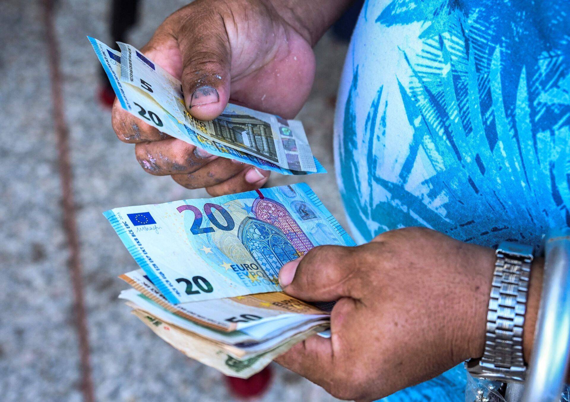 На этой неделе денежно-кредитные учреждения, в том числе Европейский центральный банк, намерены продолжить повышение процентных ставок для борьбы с инфляцией. Фото иллюстративное.