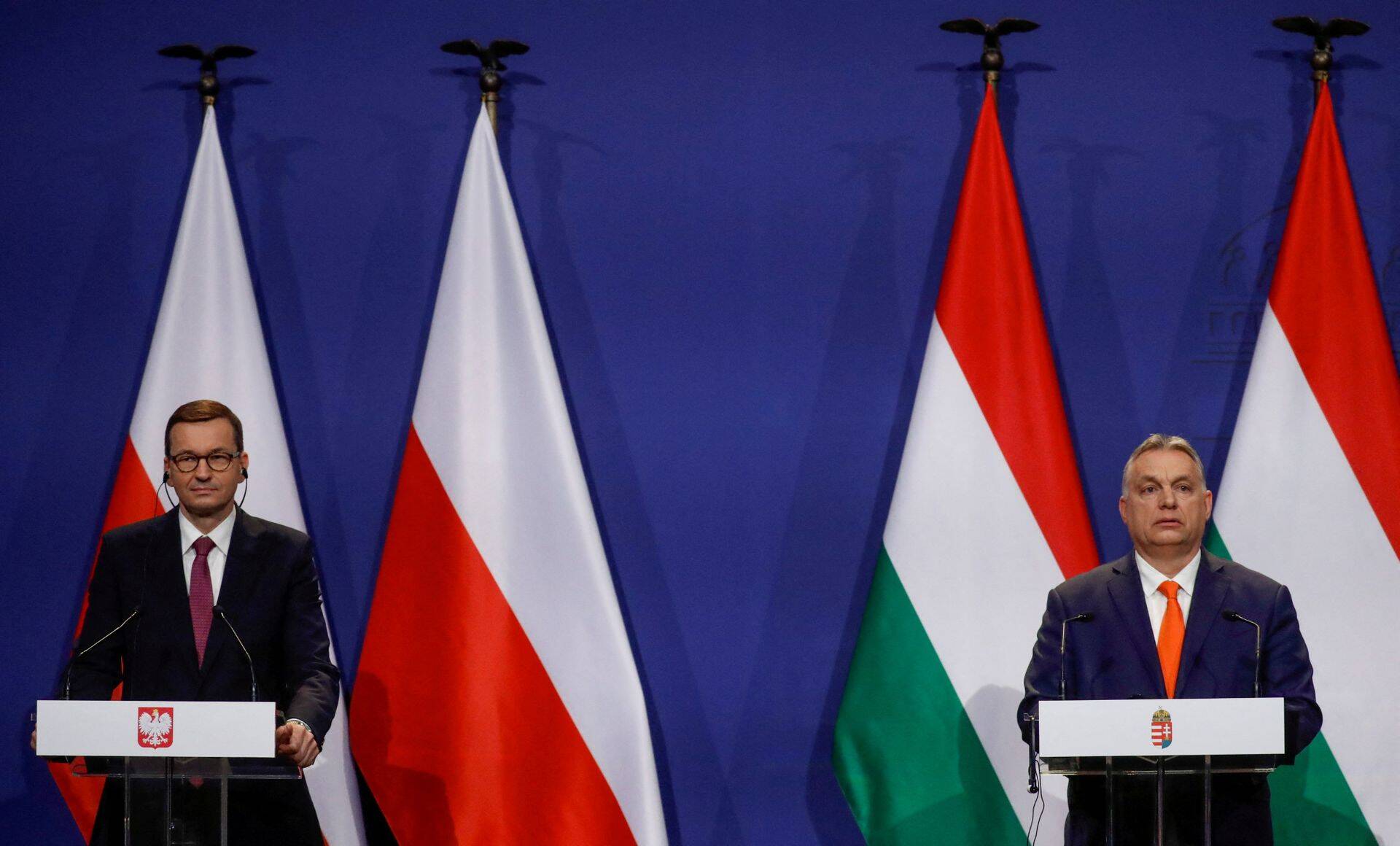 Ungari peaminister Viktor Orban (paremal) lubas Poola valitsusjuhile Mateusz Morawieckile, et Ungari kiidab peagi heaks Soome ja Rootsi liitumise NATOga. Ungari on viimaste seas koos Türgiga, kes ei ole veel jõudnud ratifitseerimiseni.