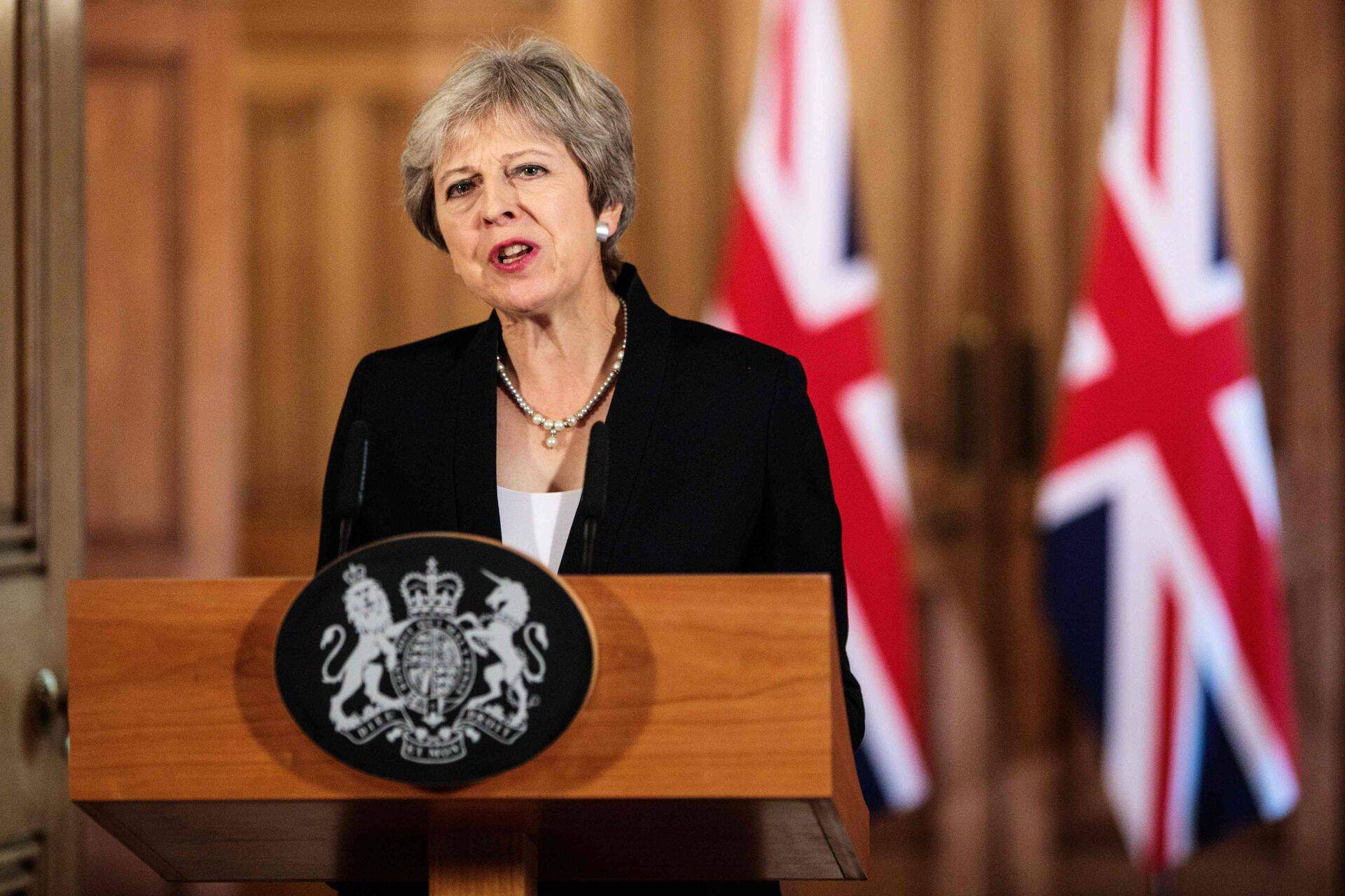 Britain's Prime Minister Theresa May makes a statement on the Brexit negotiations following a European Union summit in Salzburg, at no 10 Downing Street, central London on September 21, 2018. - British Prime Minister Theresa May said Friday the European Union's abrupt dismissal of her Brexit plan was not acceptable, as she conceded talks were "at an impasse". (Photo by Jack Taylor / POOL / Getty Images)