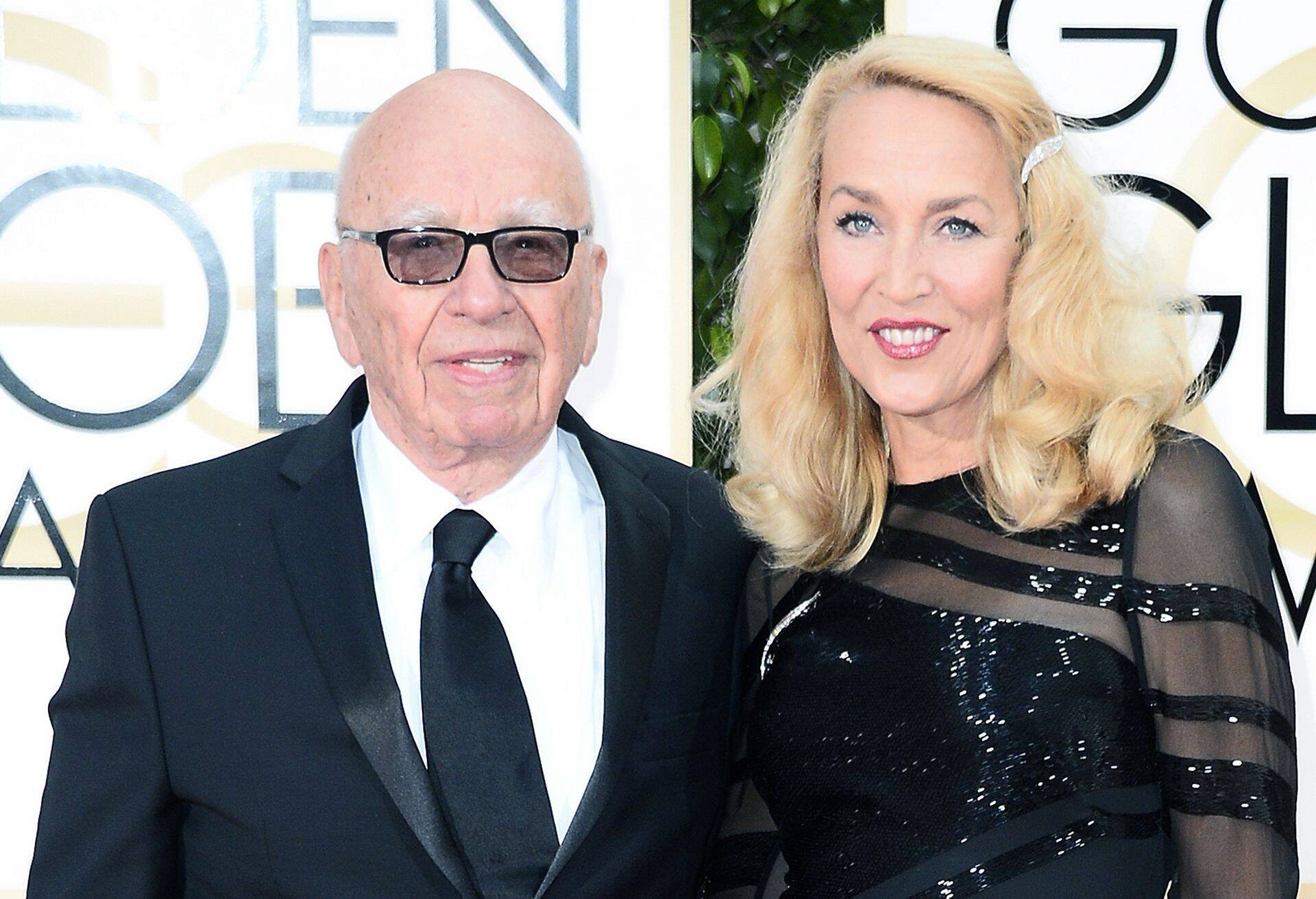 Meediamogul Rupert Murdoch kihlus eksmodell Jerry Halliga