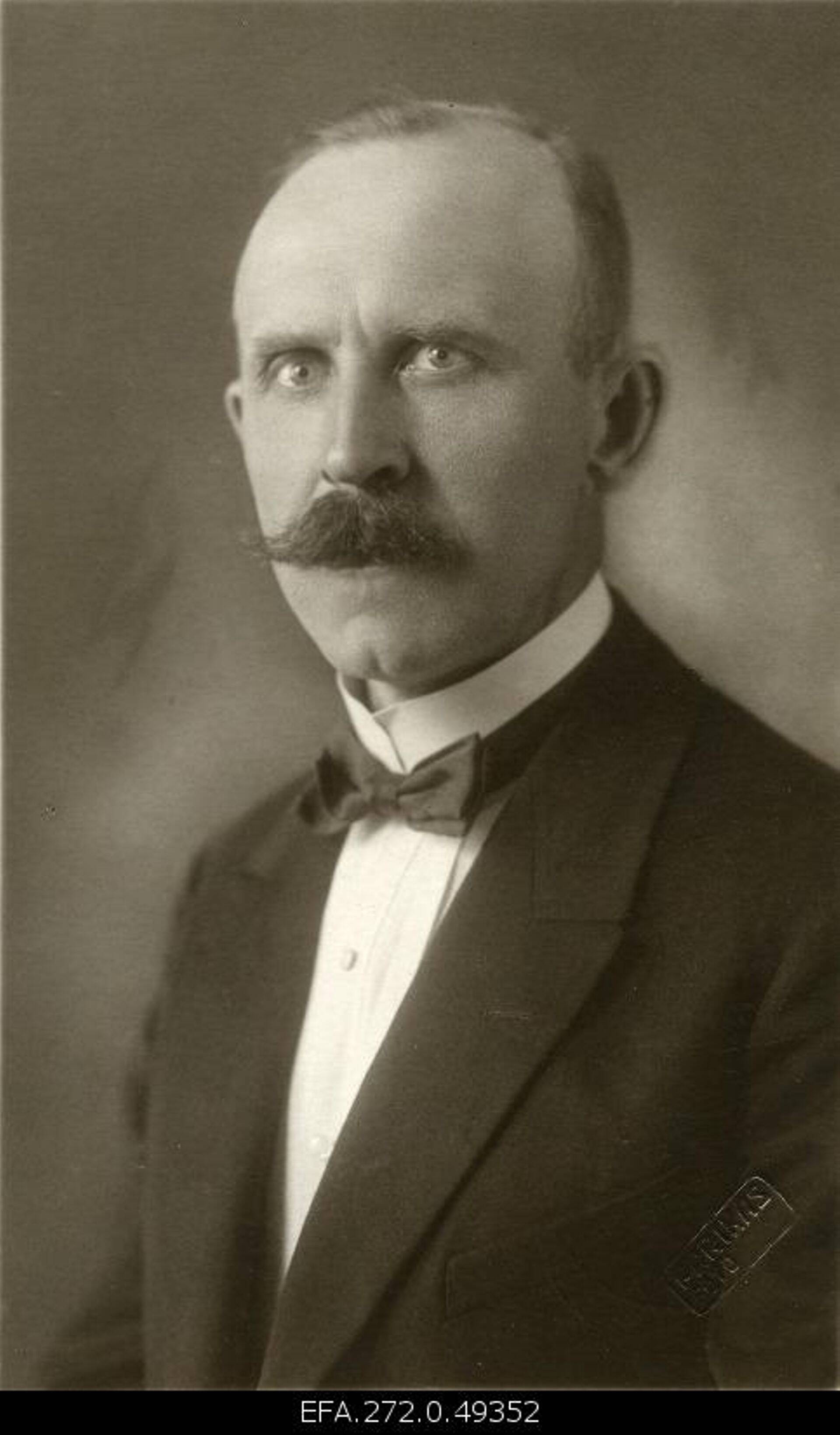 Tõnis Kalbus.
