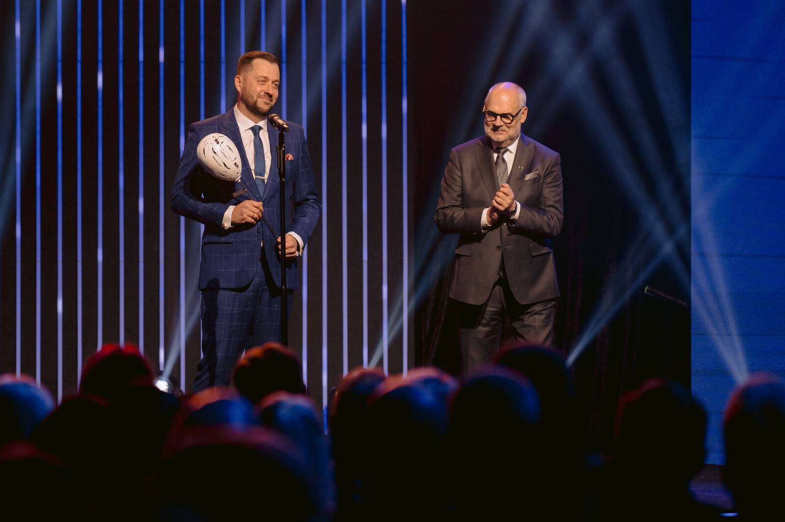 Auhinnasadu: nädalavahetusel võttis Alvar Sass president Alar Kariselt vastu ka aasta ettevõtte tiitli. Tänavu pälvis ettevõte ka aasta tehase tiitli.