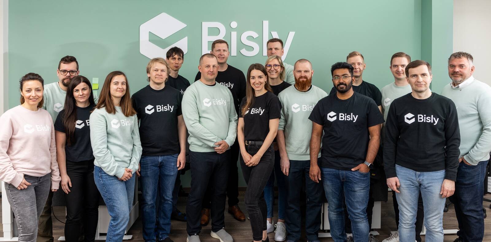 Idufirma Bisly meeskond on tänavu saanud täiendust ja tegutseb mitmes riigis.