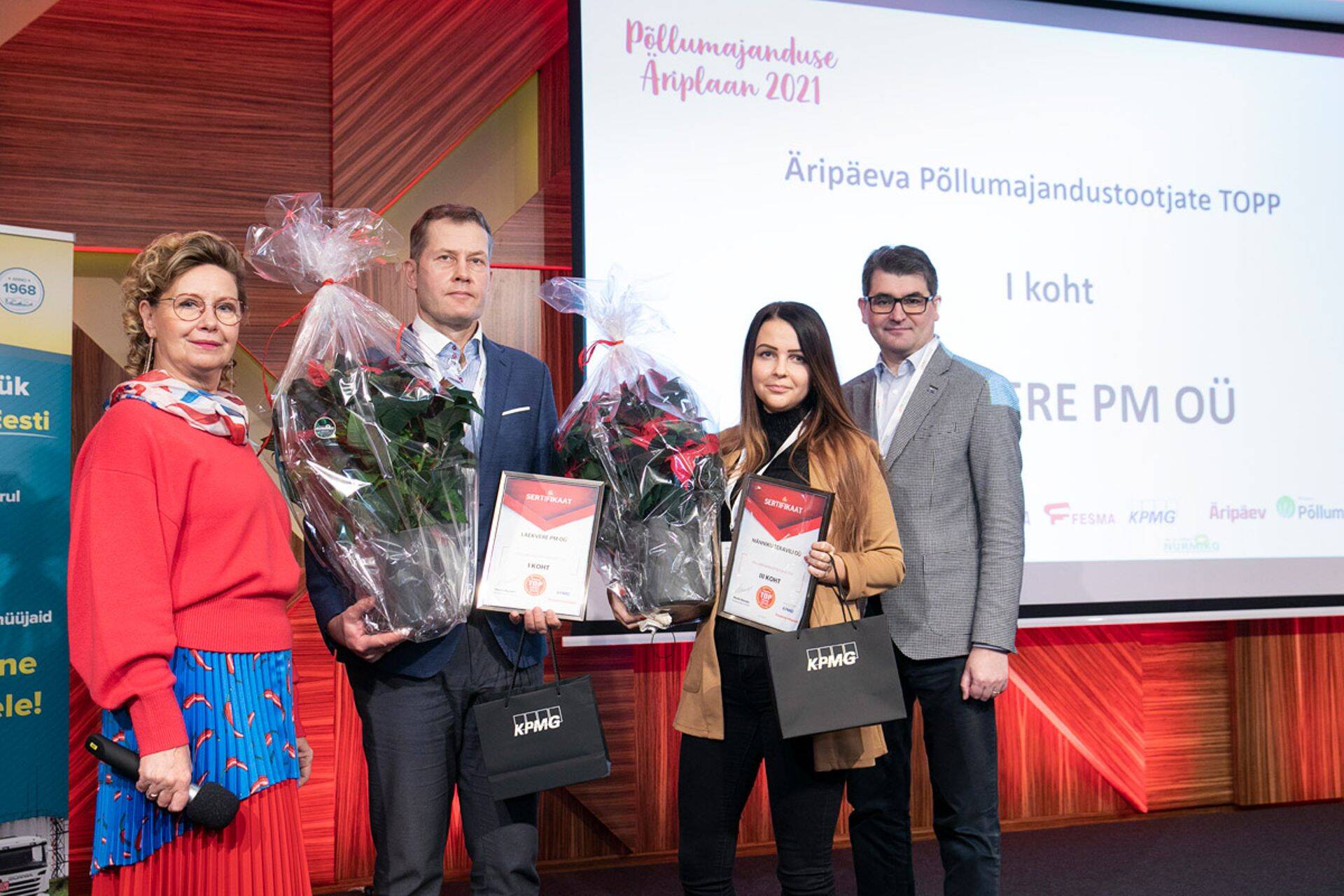 Põllumajandustootjate TOPi võitjate autasustamine eile Tartus toimunud konverentsil "Põllumajanduse Äriplaan 2021".