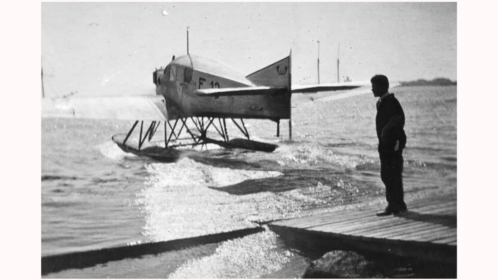 Aeronaudi Eesti vesilennuk Junkers F13 hoiab kurssi Soome suunas. 1923. aasta suvi.
