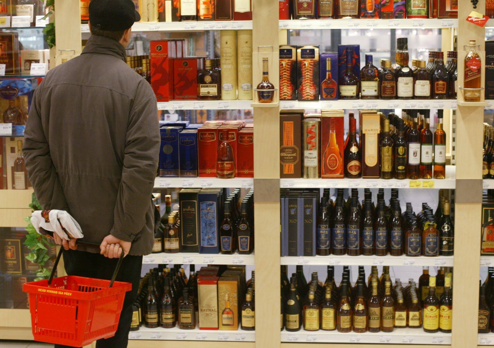 Eesti klient võib alkoholiriiuli ees tihti mõelda, et kas Lätis pole mitte odavam.