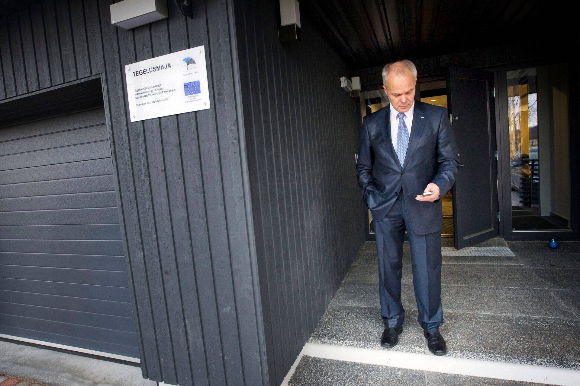 Uus riigikogu liige ja endine Pärnu linnapea Toomas Kivimäega.