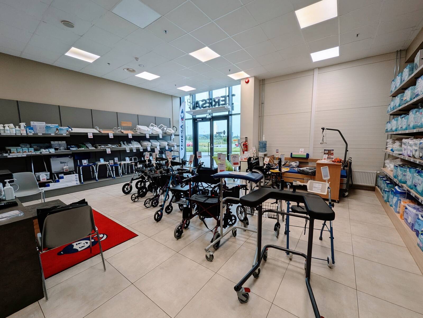 Teresa Abivahendikeskus Eedeni keskuses