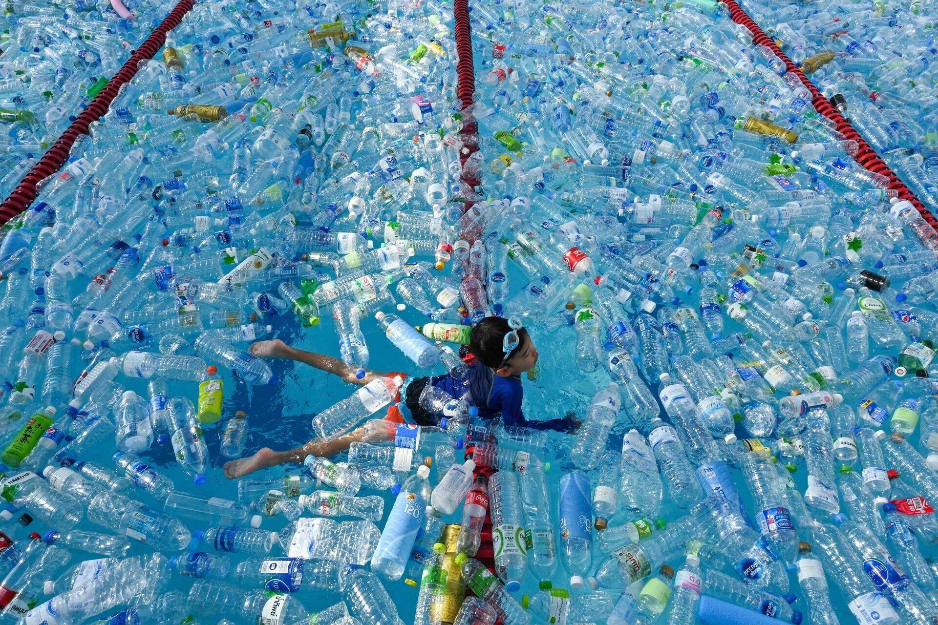 Euroopa Komisjoni keskkonnavolinik Virginijus Sinkevicius ütles nädala alguses intervjuus Die Weltile, et Euroopa Komisjon hindab, kas ja kuidas laiendada ühekordsete plastnõude kasutamise keeldu.