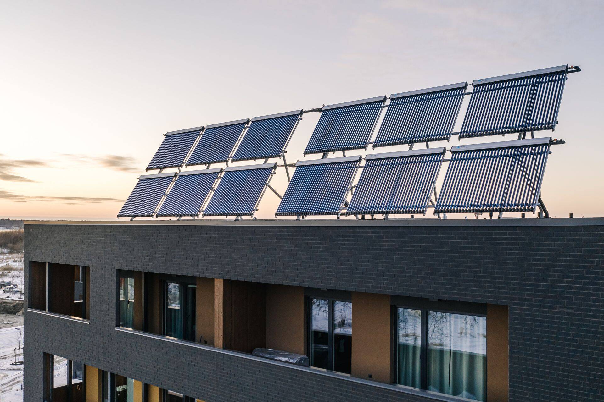 Kodulahe arenduse osaks on päikesepaneelid