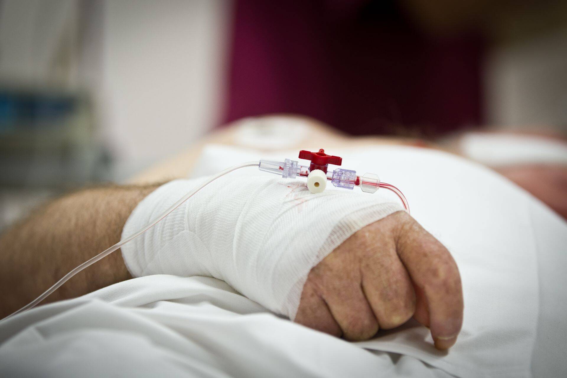 Haigla juhatuse liikme Arvi Vaski sõnul peavad nad haigeid hakkama eemale peletama, sest kõigi eest hoolitsemiseks napib personali